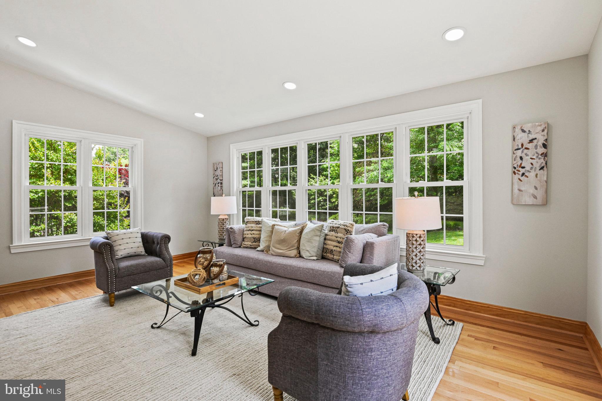 MC LEAN HUNT ESTATES - Residential