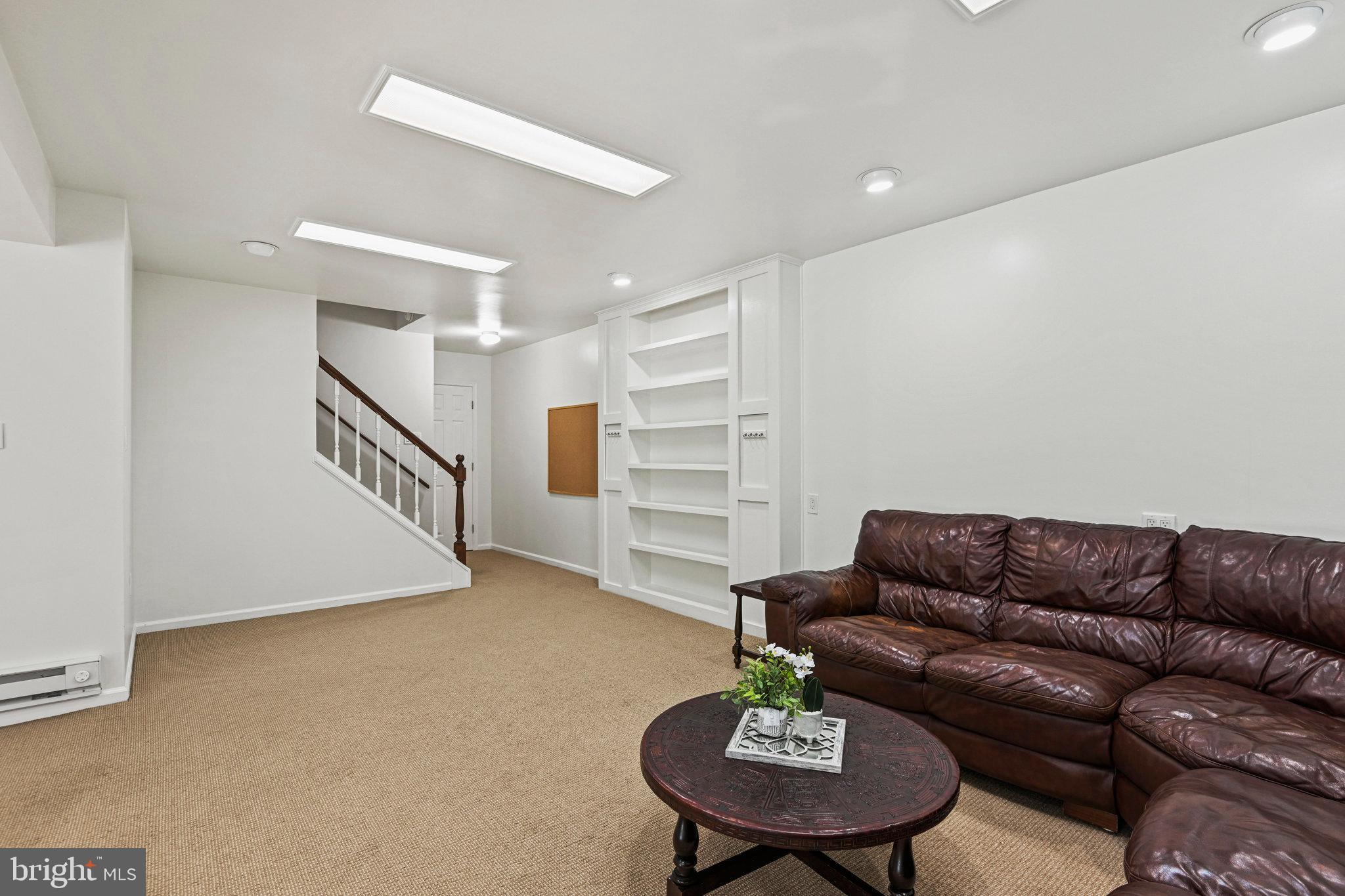 MC LEAN HUNT ESTATES - Residential