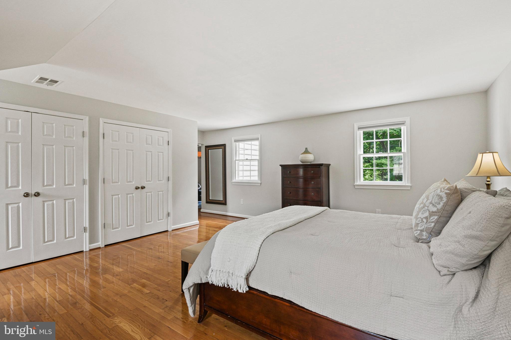 MC LEAN HUNT ESTATES - Residential