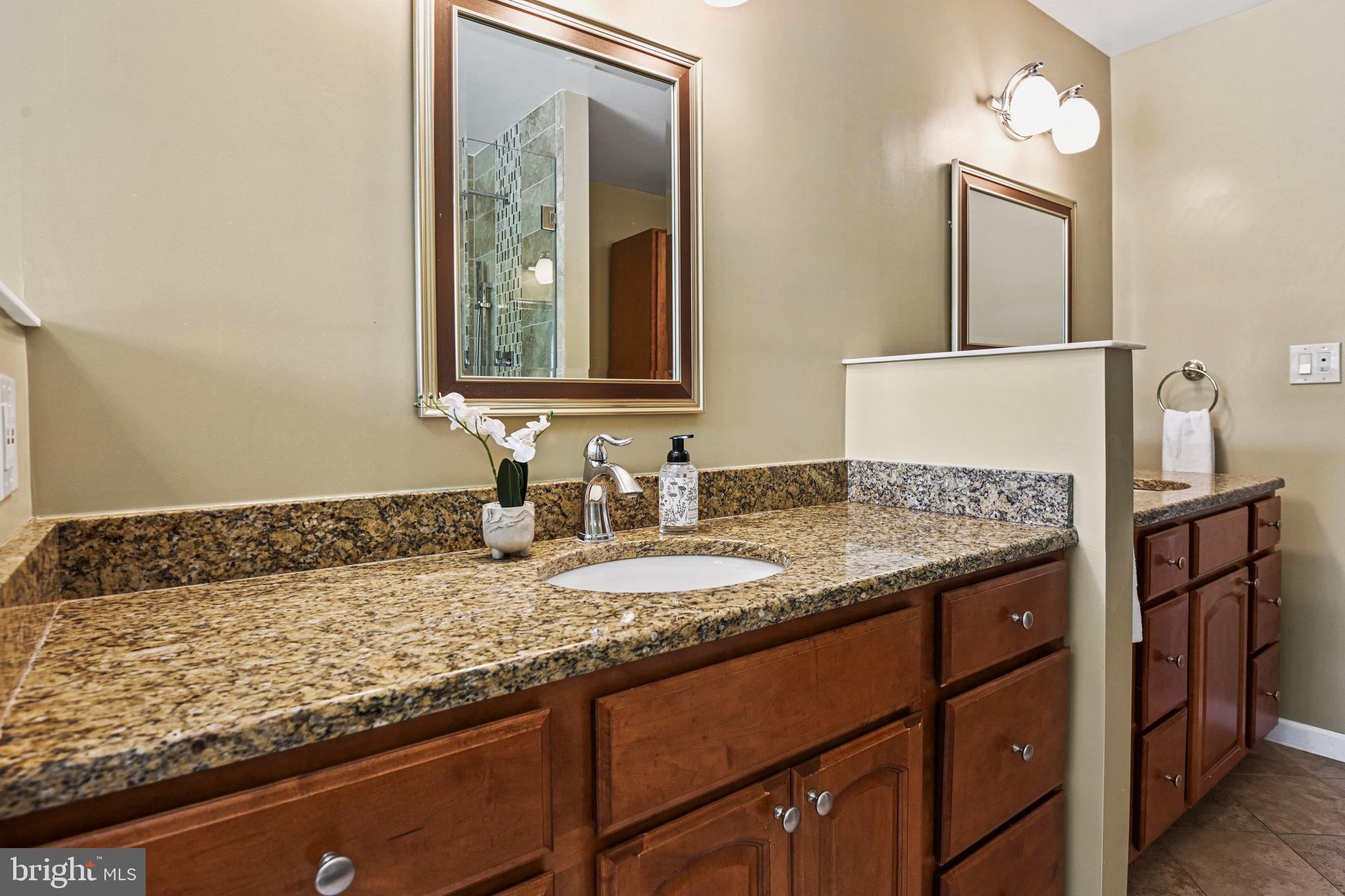 MC LEAN HUNT ESTATES - Residential