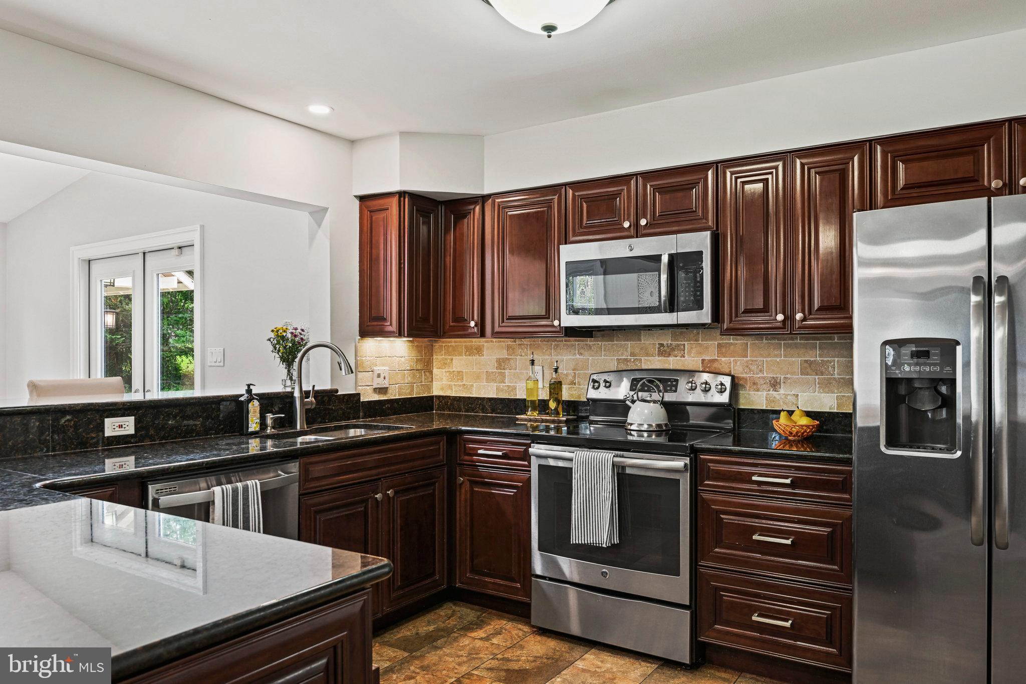 MC LEAN HUNT ESTATES - Residential