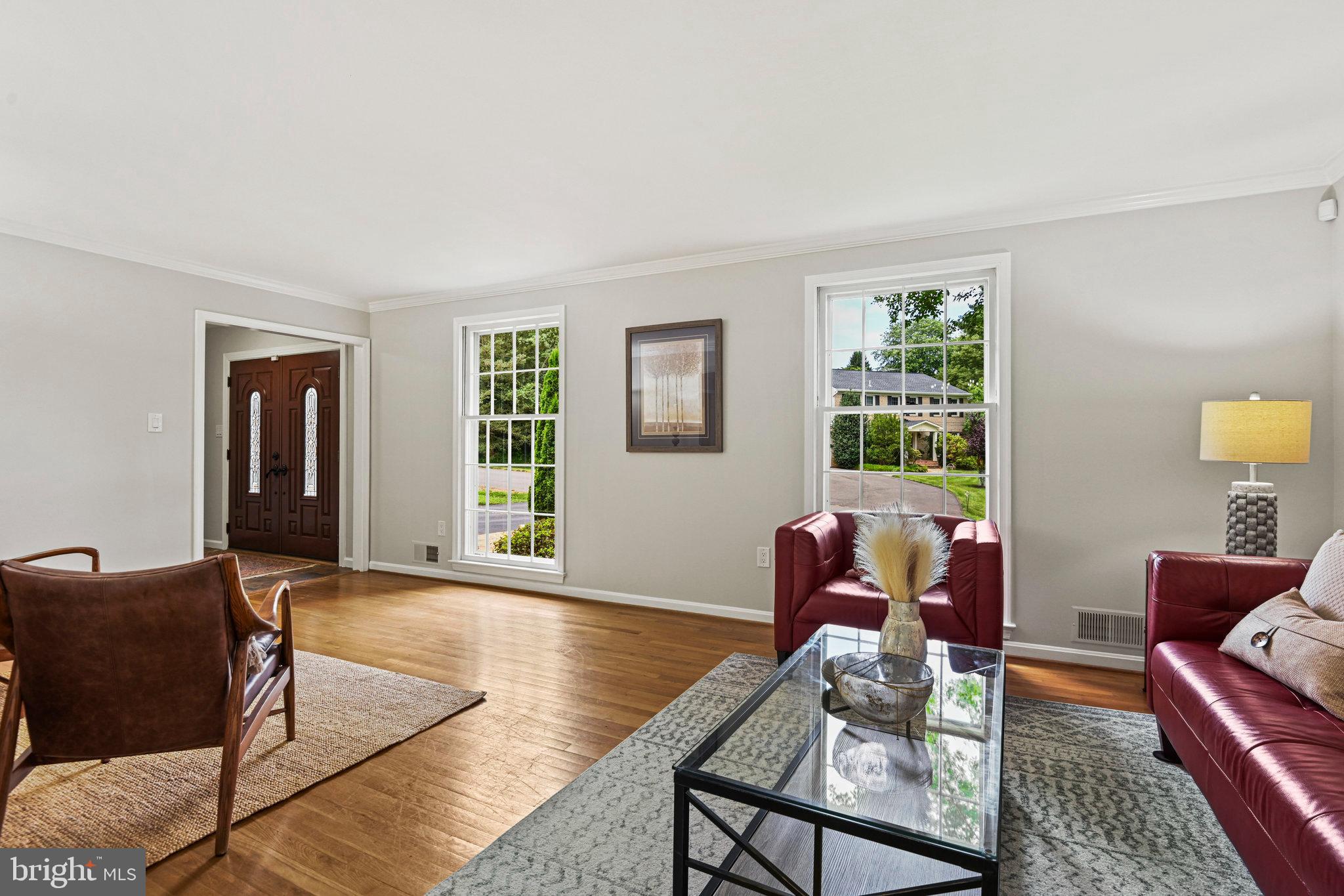 MC LEAN HUNT ESTATES - Residential