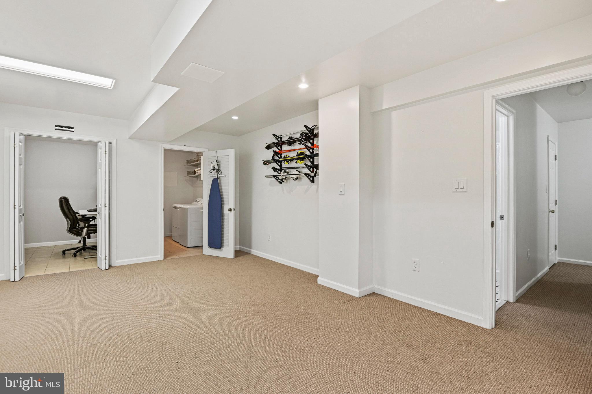 MC LEAN HUNT ESTATES - Residential