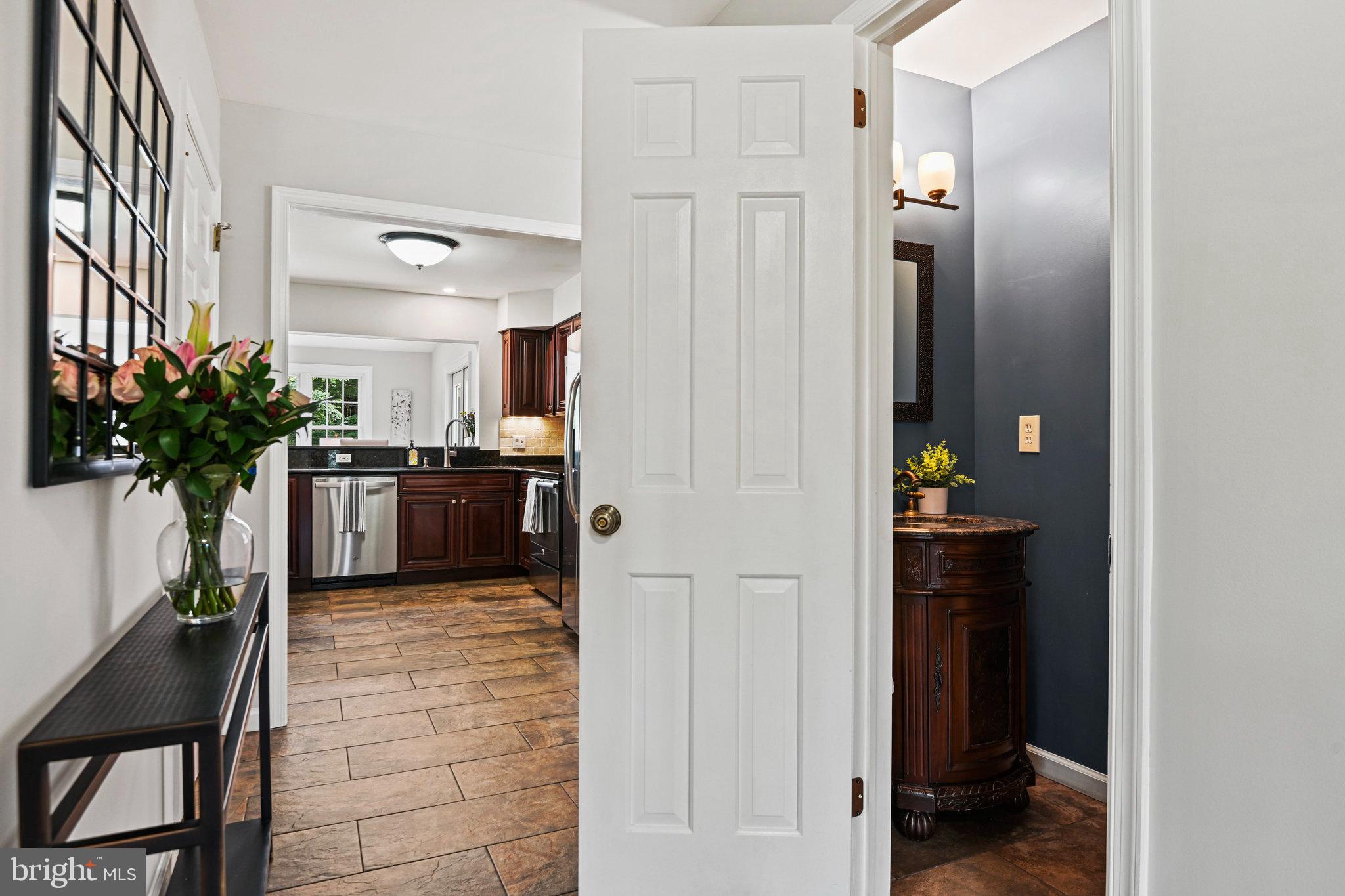 MC LEAN HUNT ESTATES - Residential