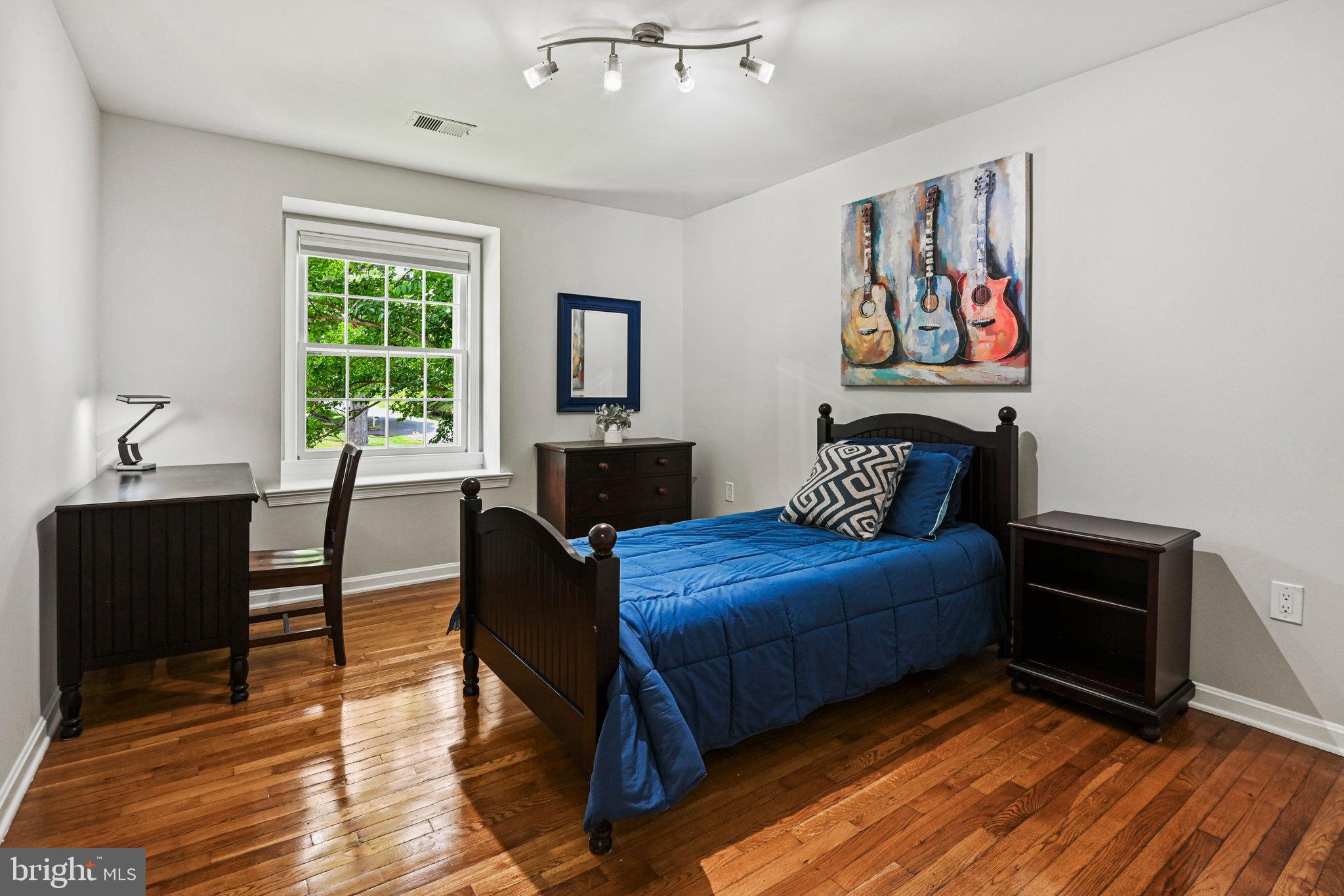 MC LEAN HUNT ESTATES - Residential