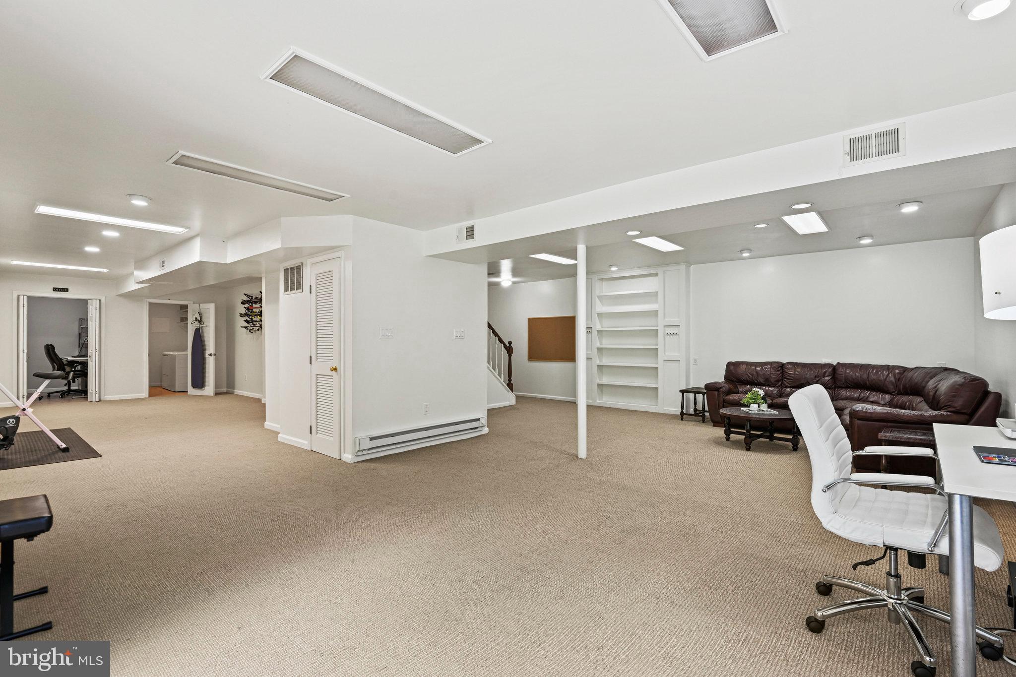 MC LEAN HUNT ESTATES - Residential