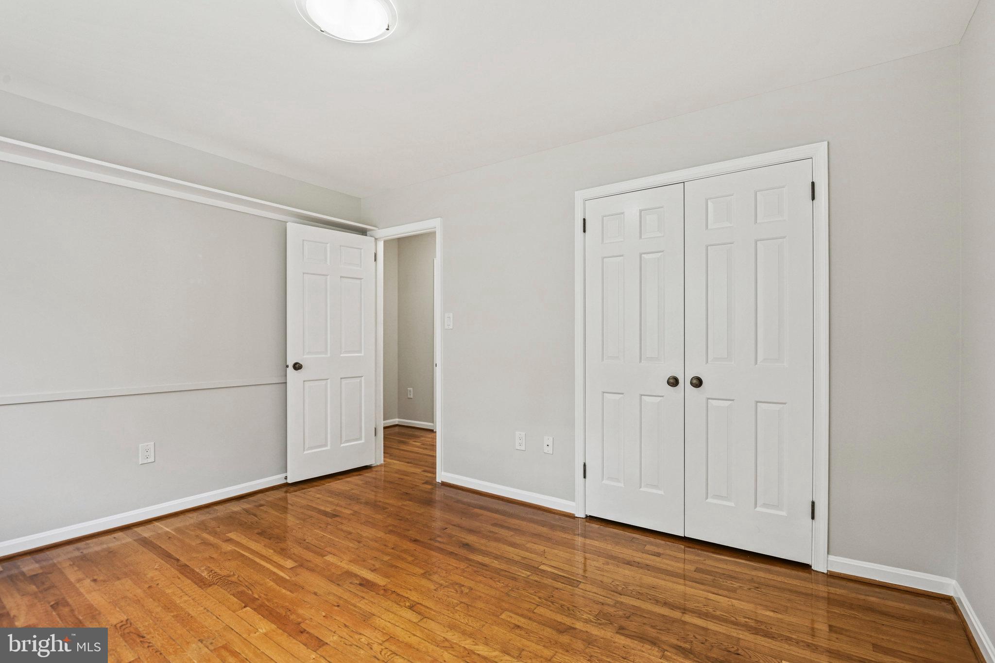 MC LEAN HUNT ESTATES - Residential