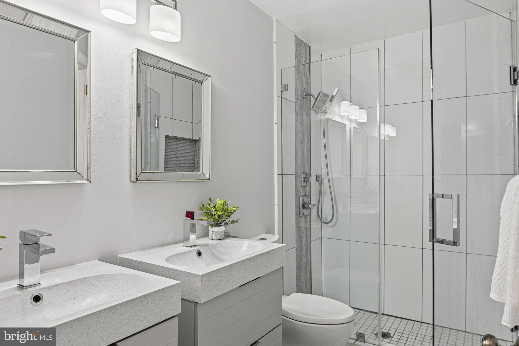 MC LEAN HUNT ESTATES - Residential