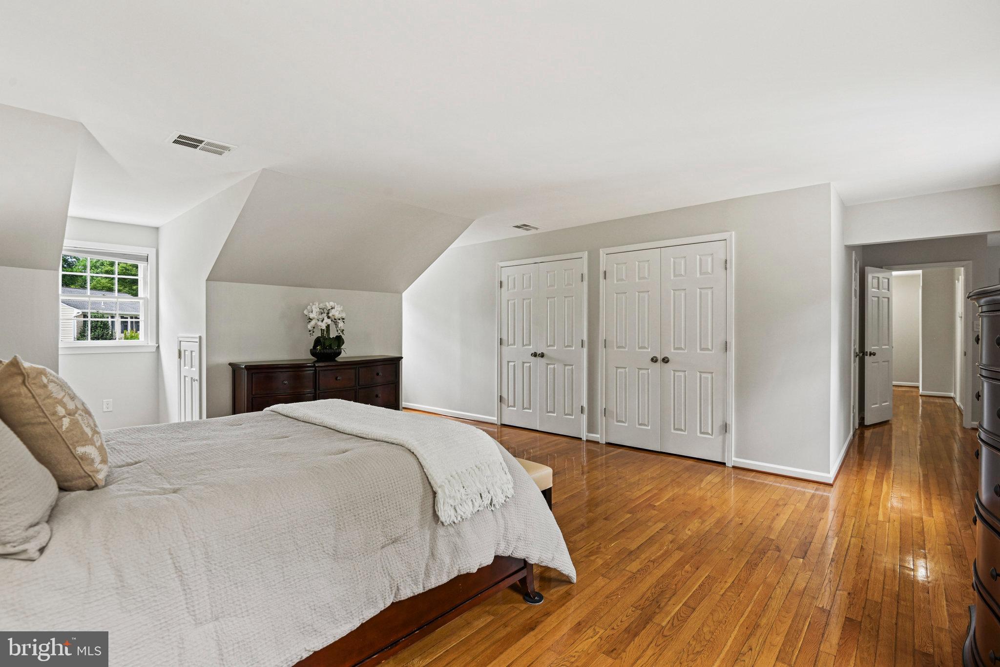 MC LEAN HUNT ESTATES - Residential