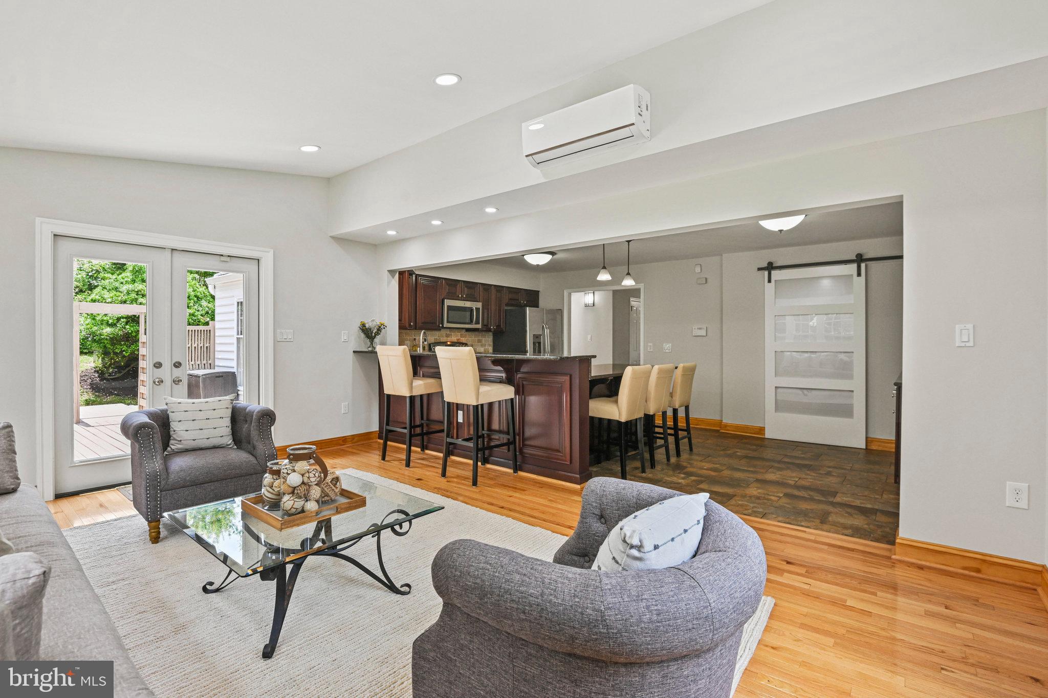 MC LEAN HUNT ESTATES - Residential