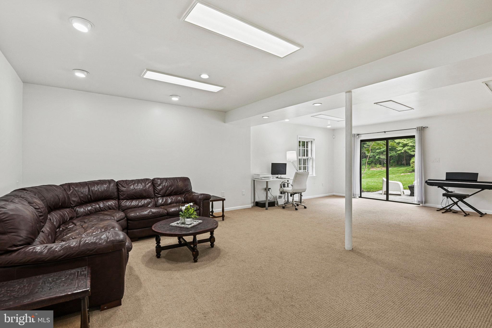 MC LEAN HUNT ESTATES - Residential