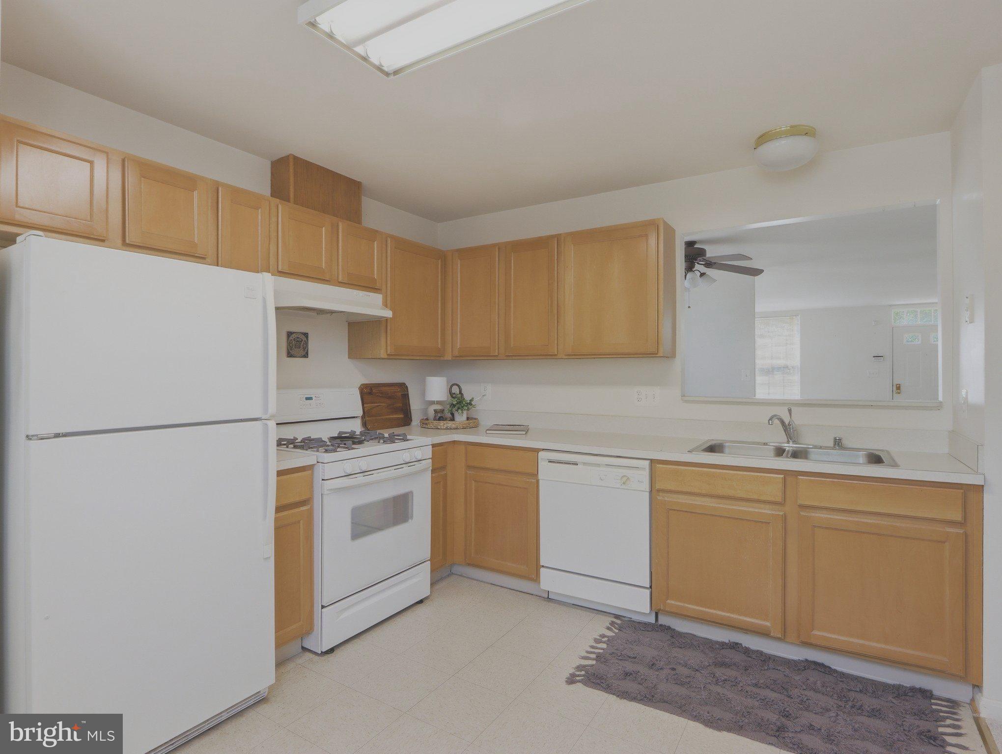 HERITAGE CROSSING - Residential