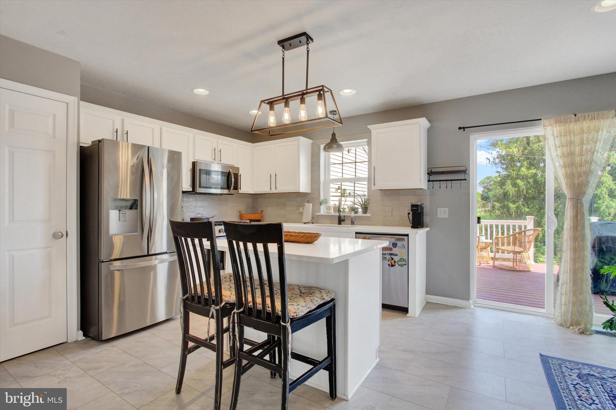 865 BLOSSOM DRIVE