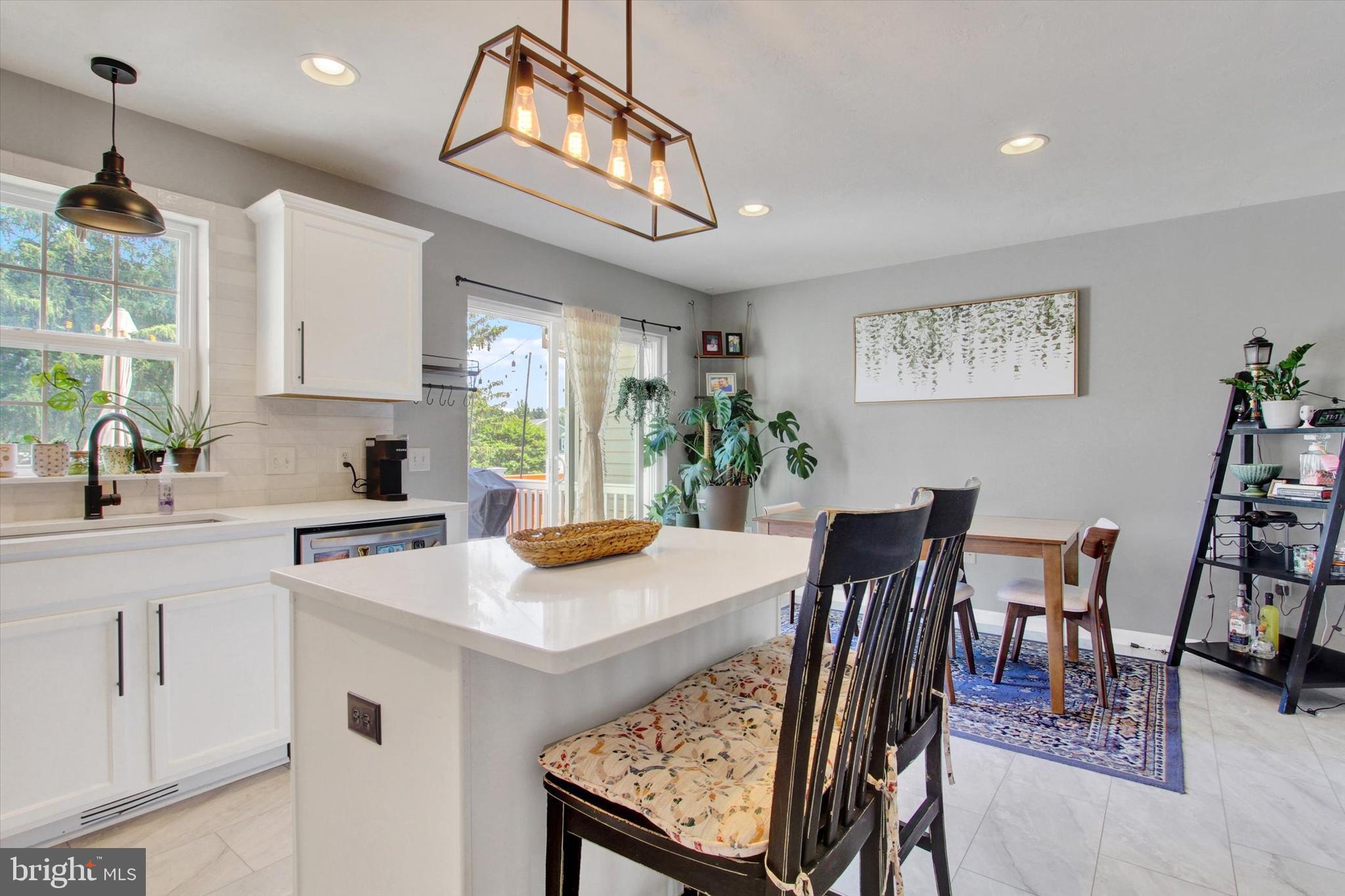 865 BLOSSOM DRIVE