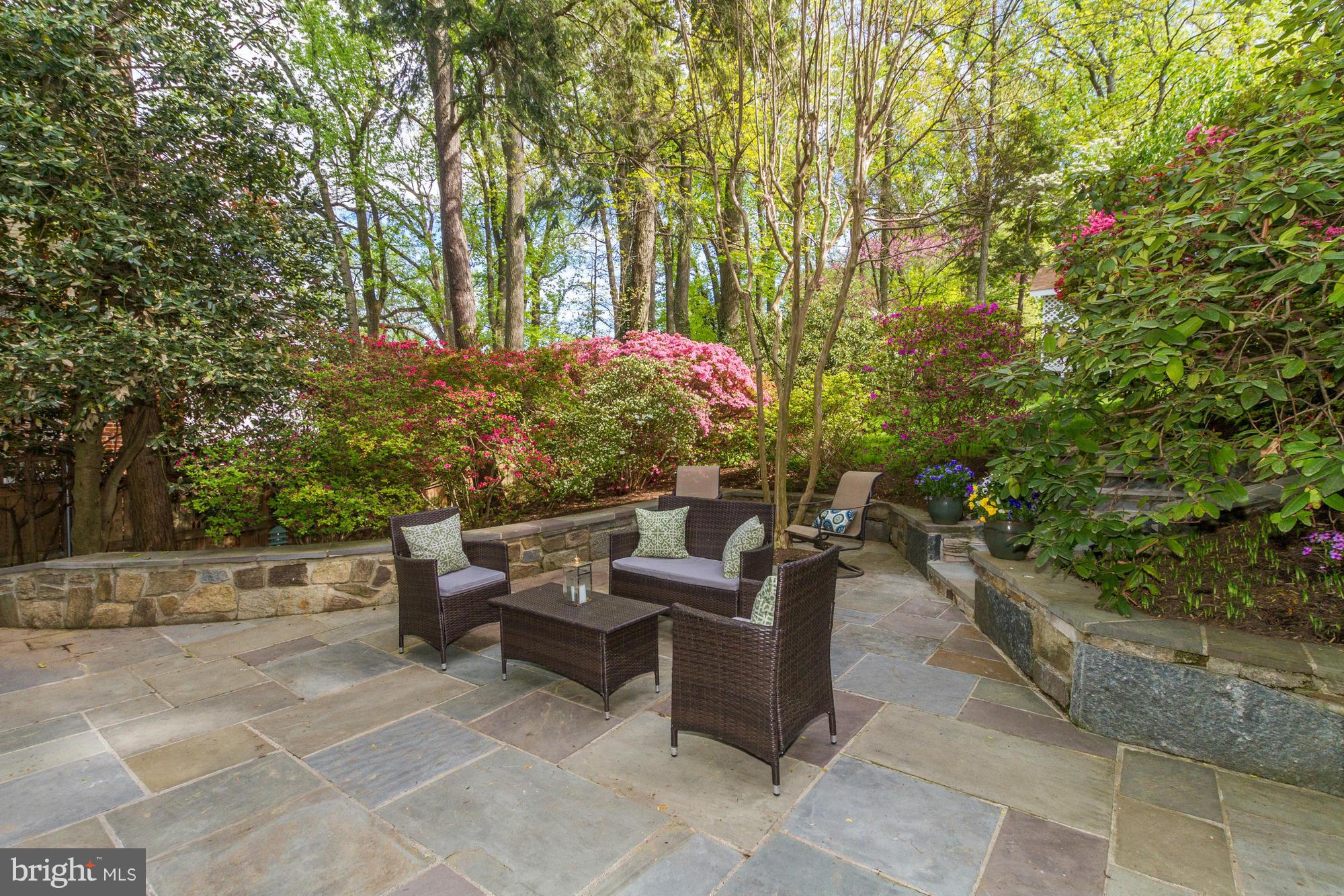 WESLEY HEIGHTS - Residential