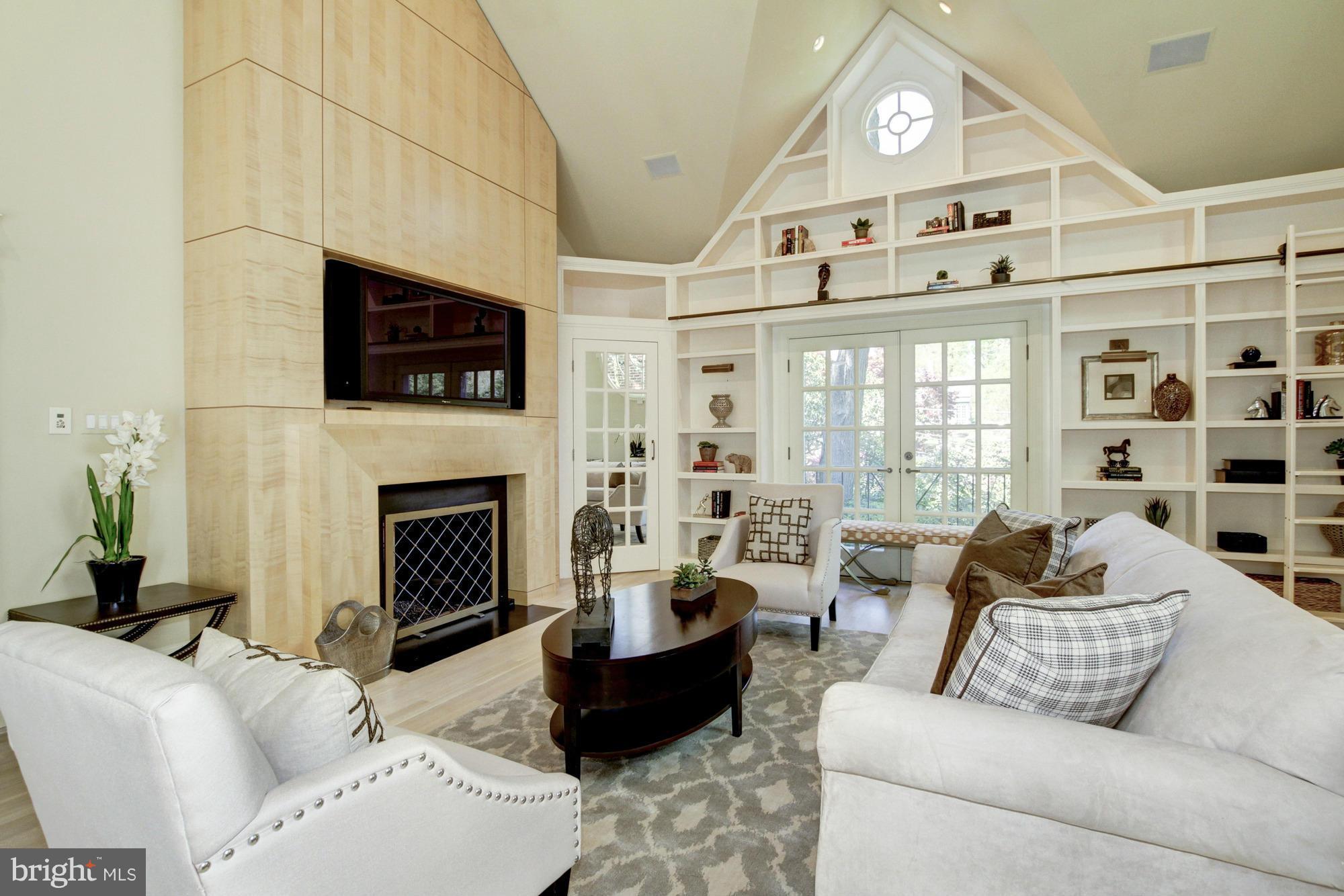 WESLEY HEIGHTS - Residential