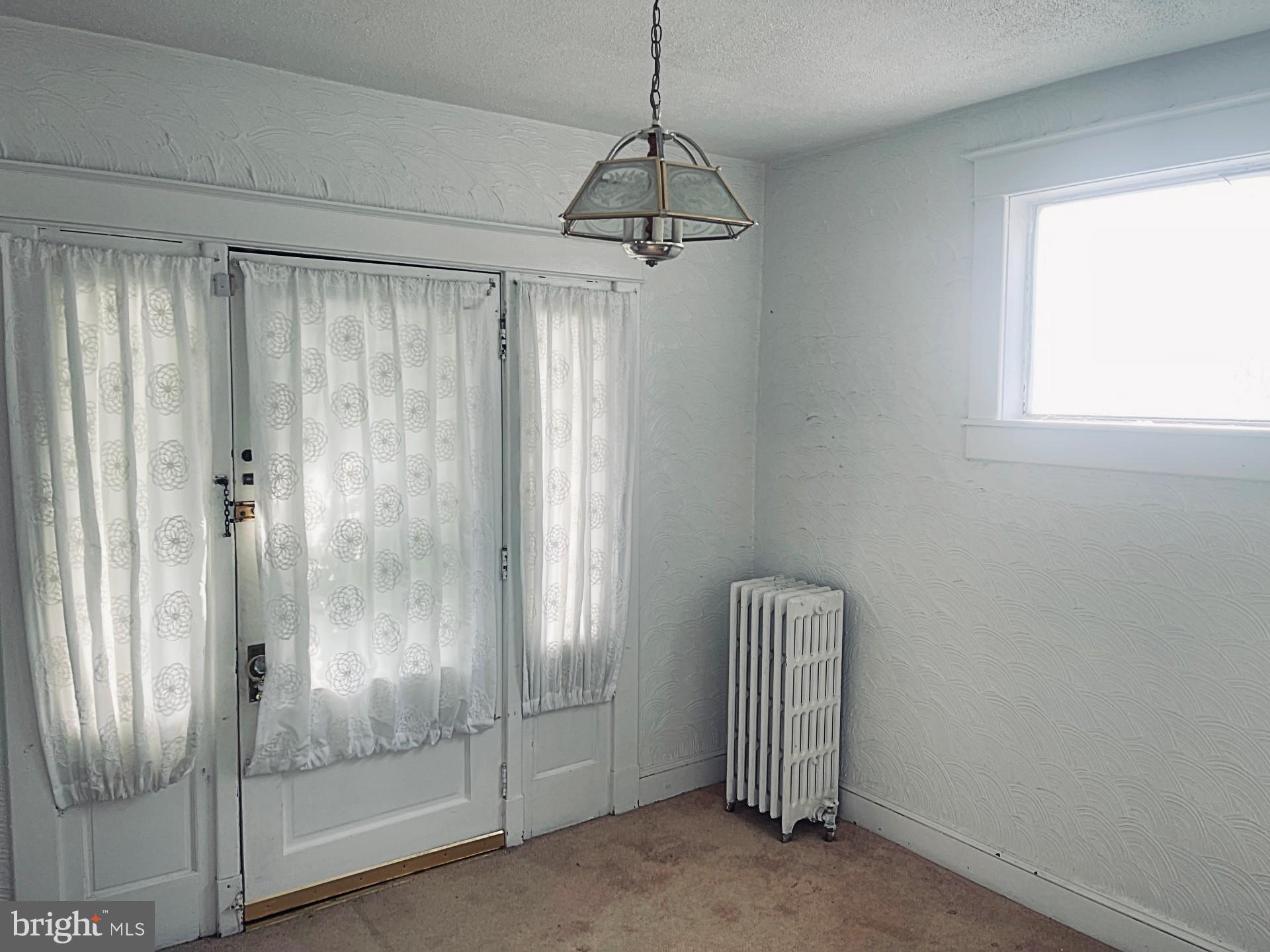 LAURAVILLE HISTORIC DISTRICT - Residential