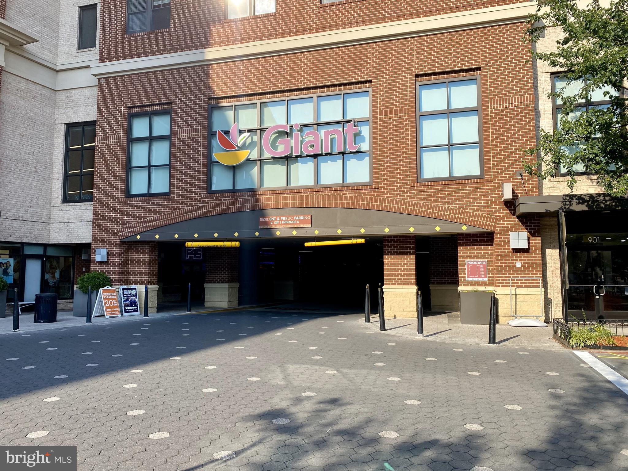 THE BARKLEY - Residential