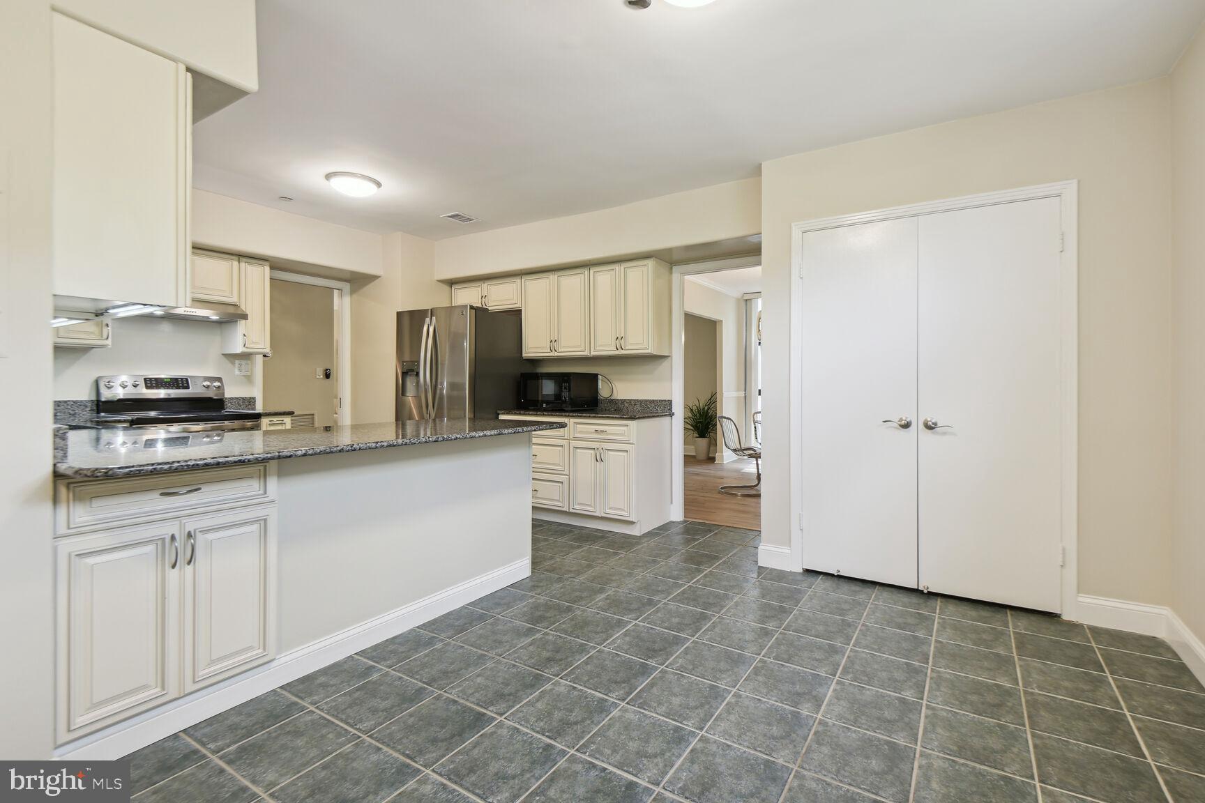 THE BARKLEY - Residential