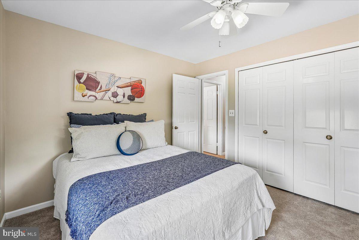 OAKTON GLEN - Residential
