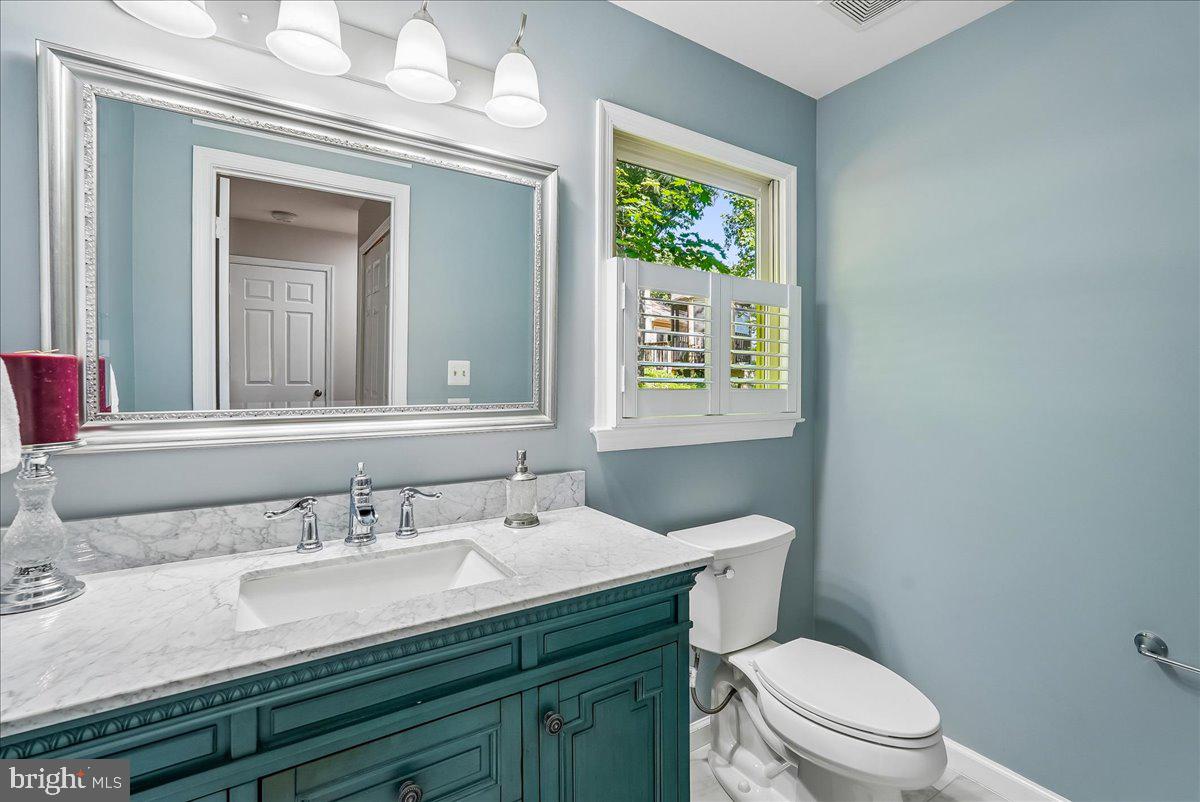 OAKTON GLEN - Residential