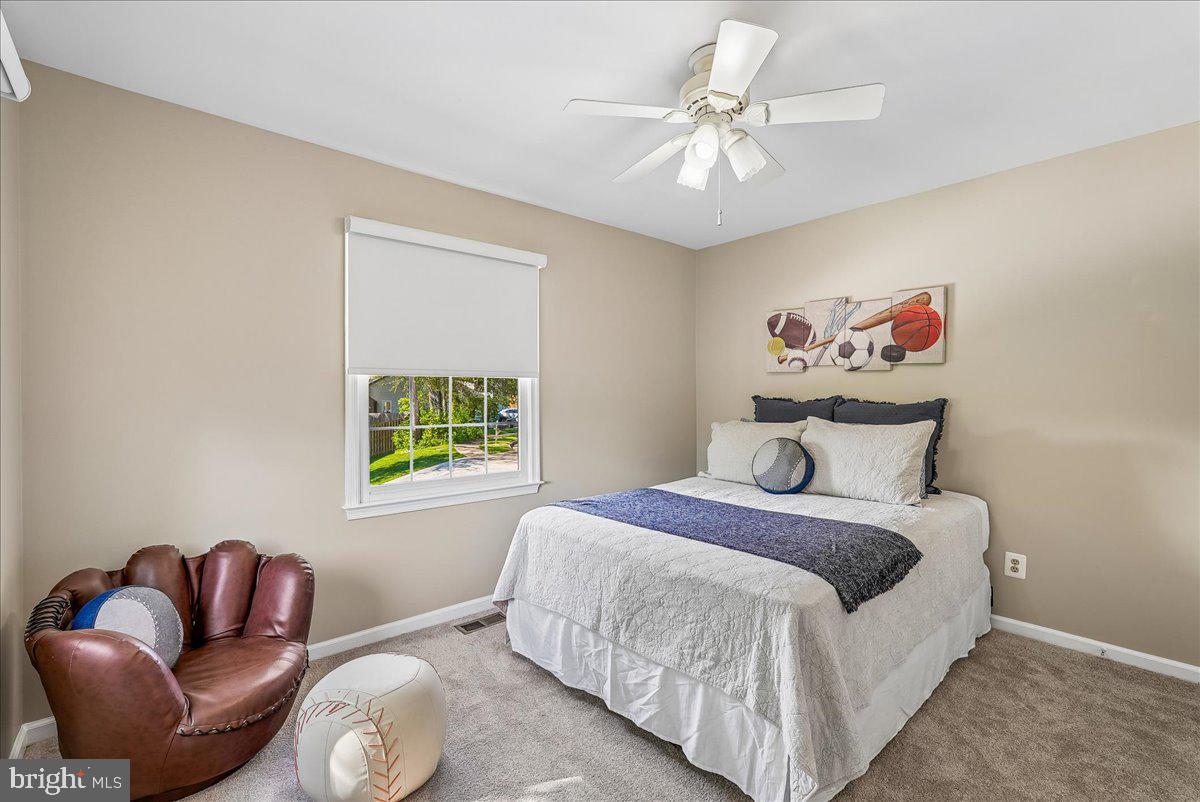 OAKTON GLEN - Residential