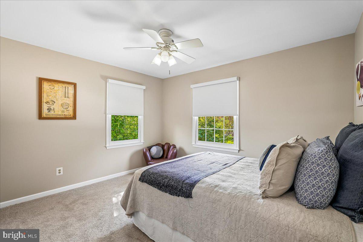 OAKTON GLEN - Residential