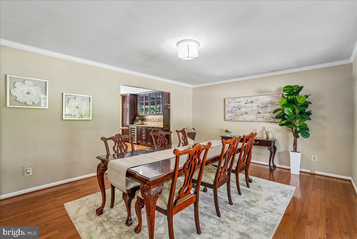 OAKTON GLEN - Residential