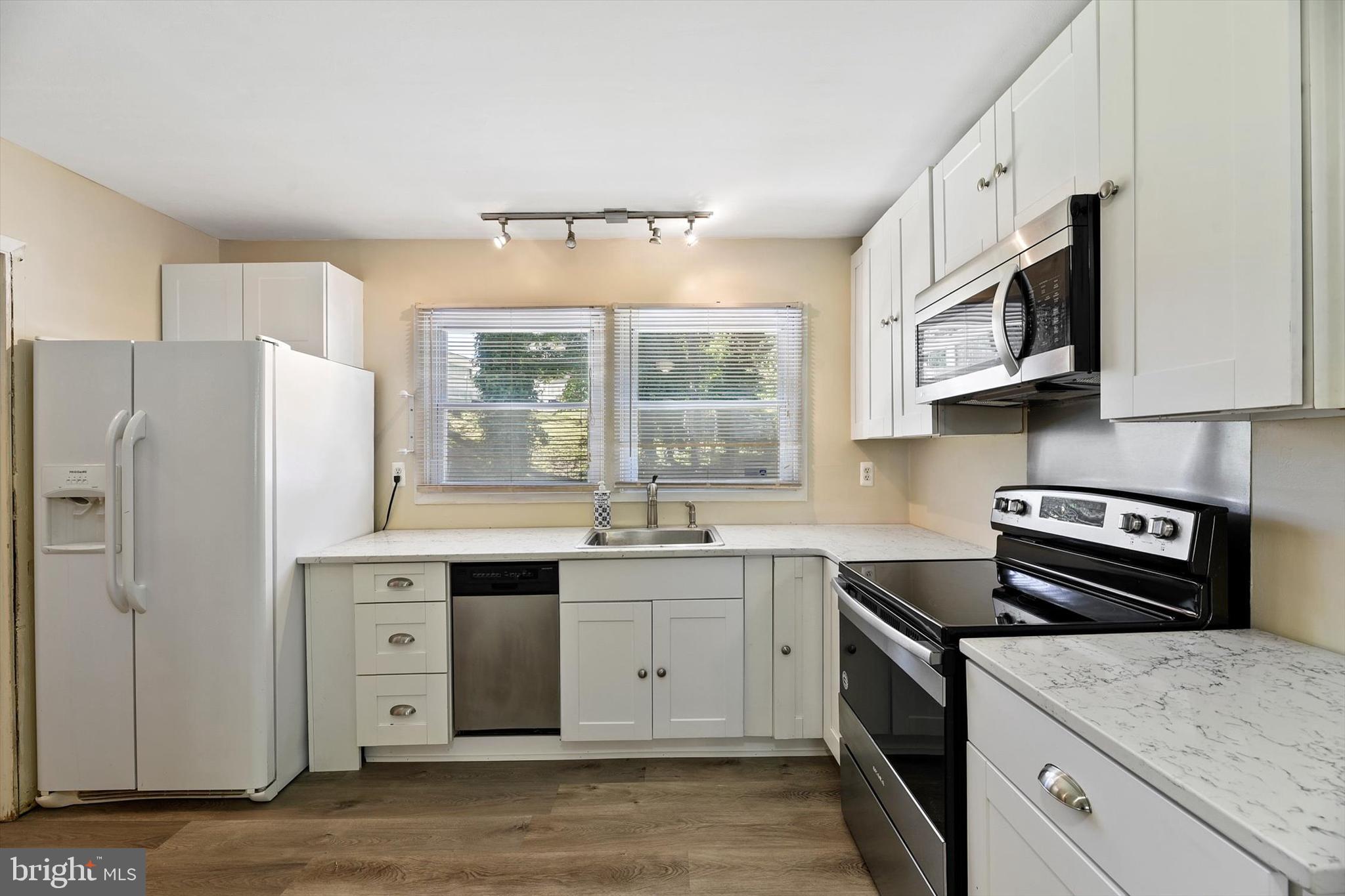 FOSTER BRANCH - Residential