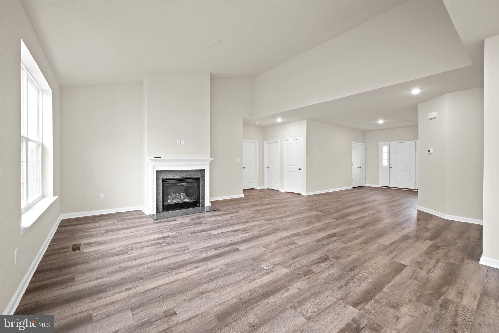 MOUNT FRIENDSHIP - Residential