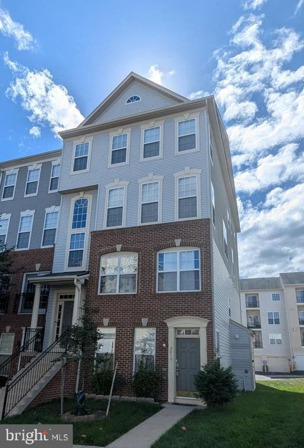 Photo of 2419 Rainswood Lane, WOODBRIDGE, VA 22191 (MLS # VAPW2105744)