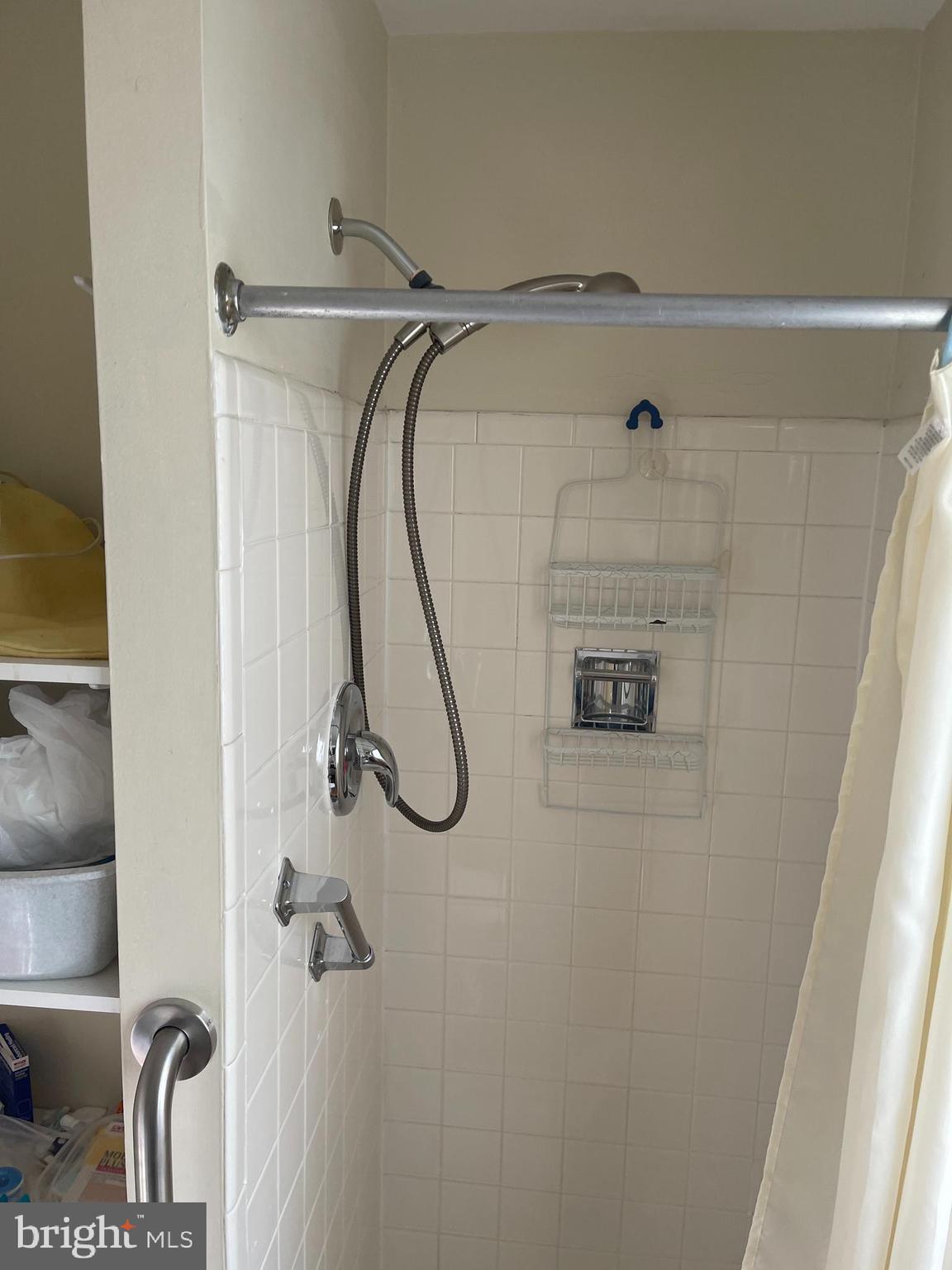 FOREST KNOLLS - Residential