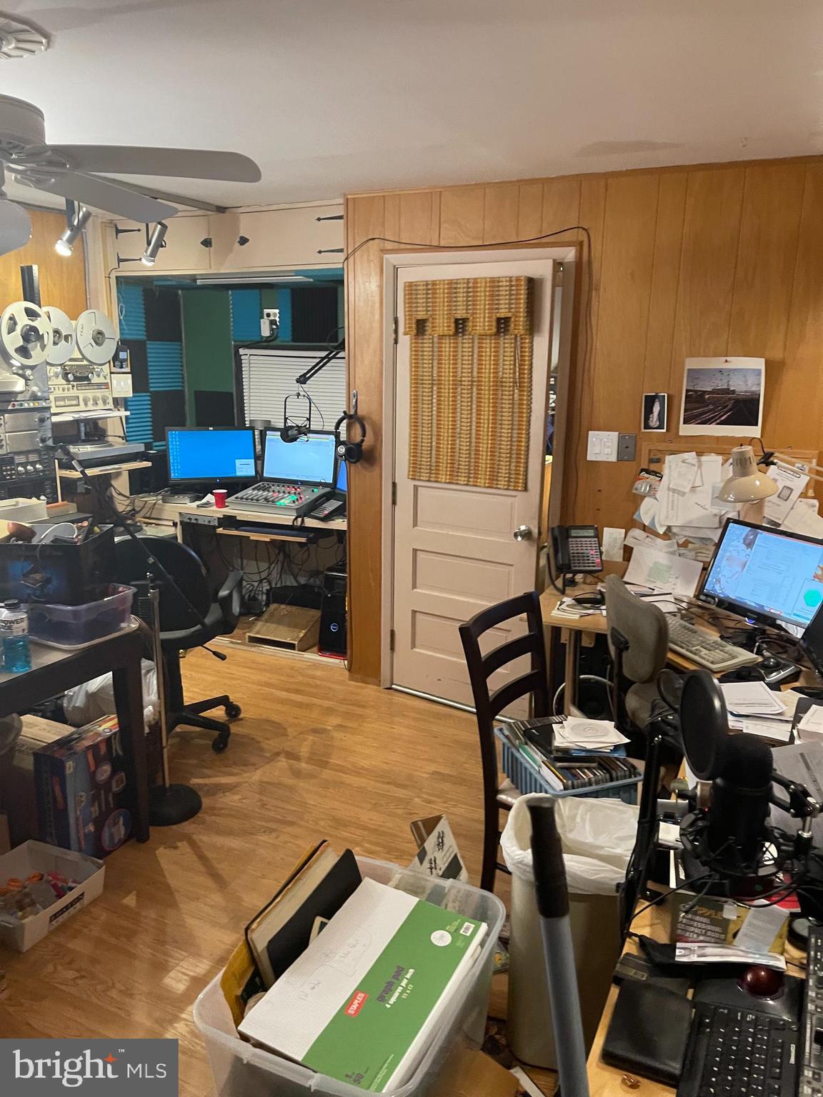 FOREST KNOLLS - Residential