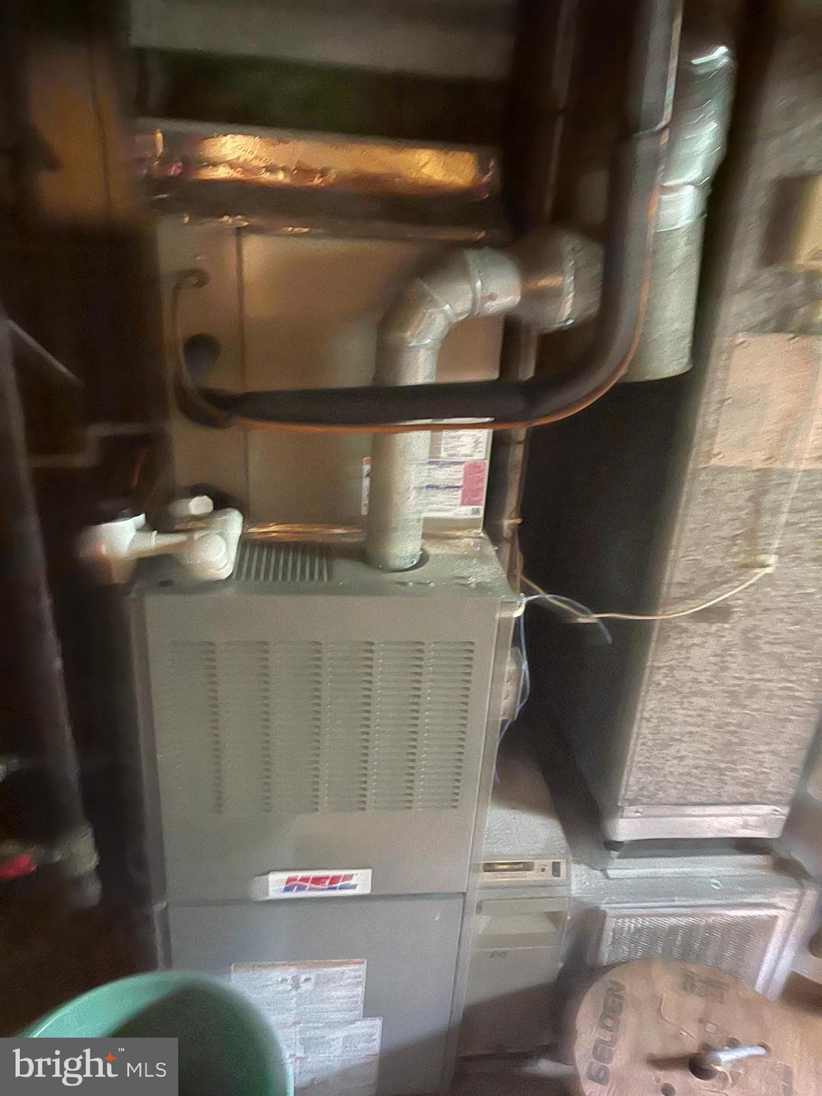 FOREST KNOLLS - Residential