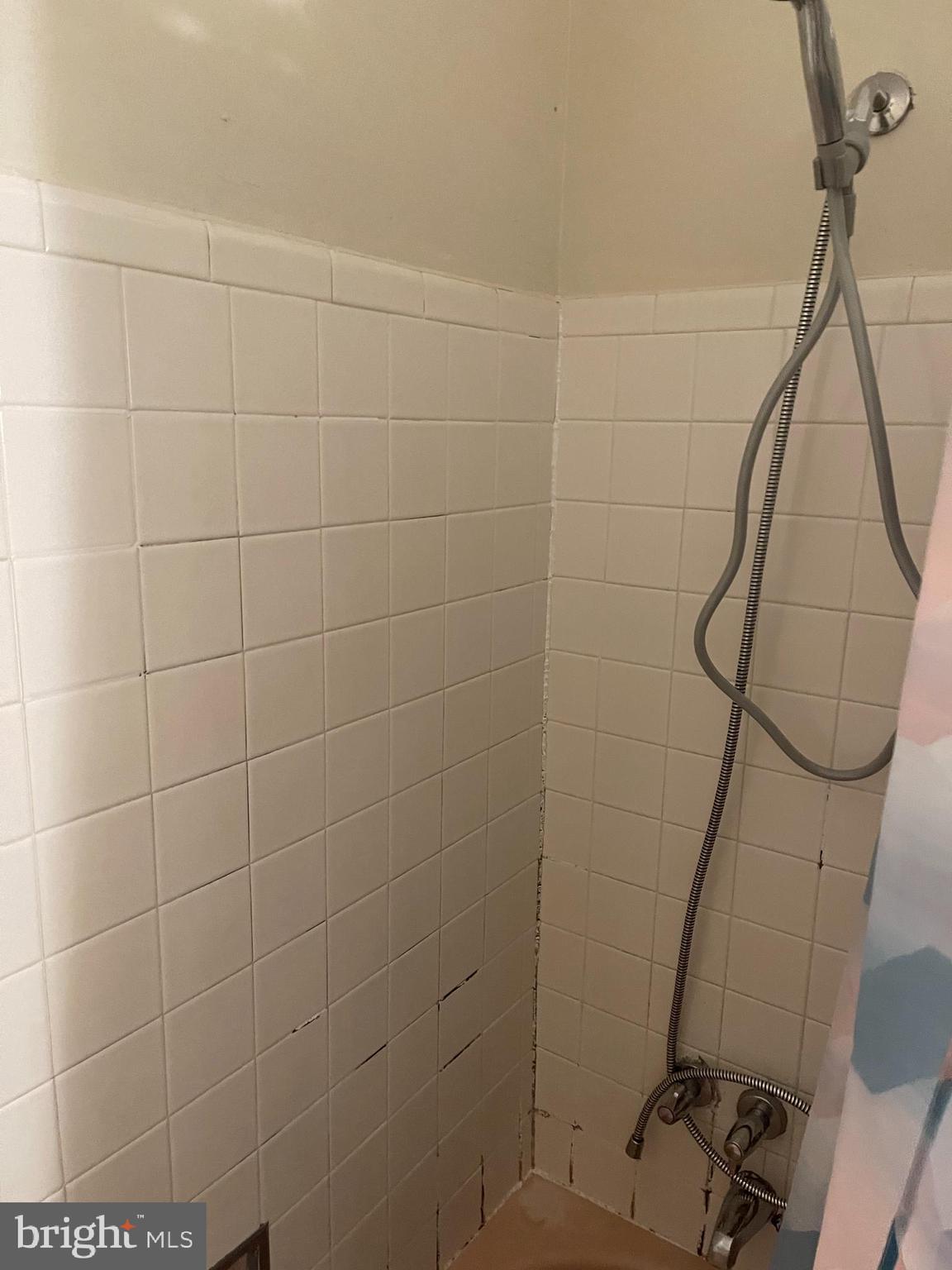 FOREST KNOLLS - Residential