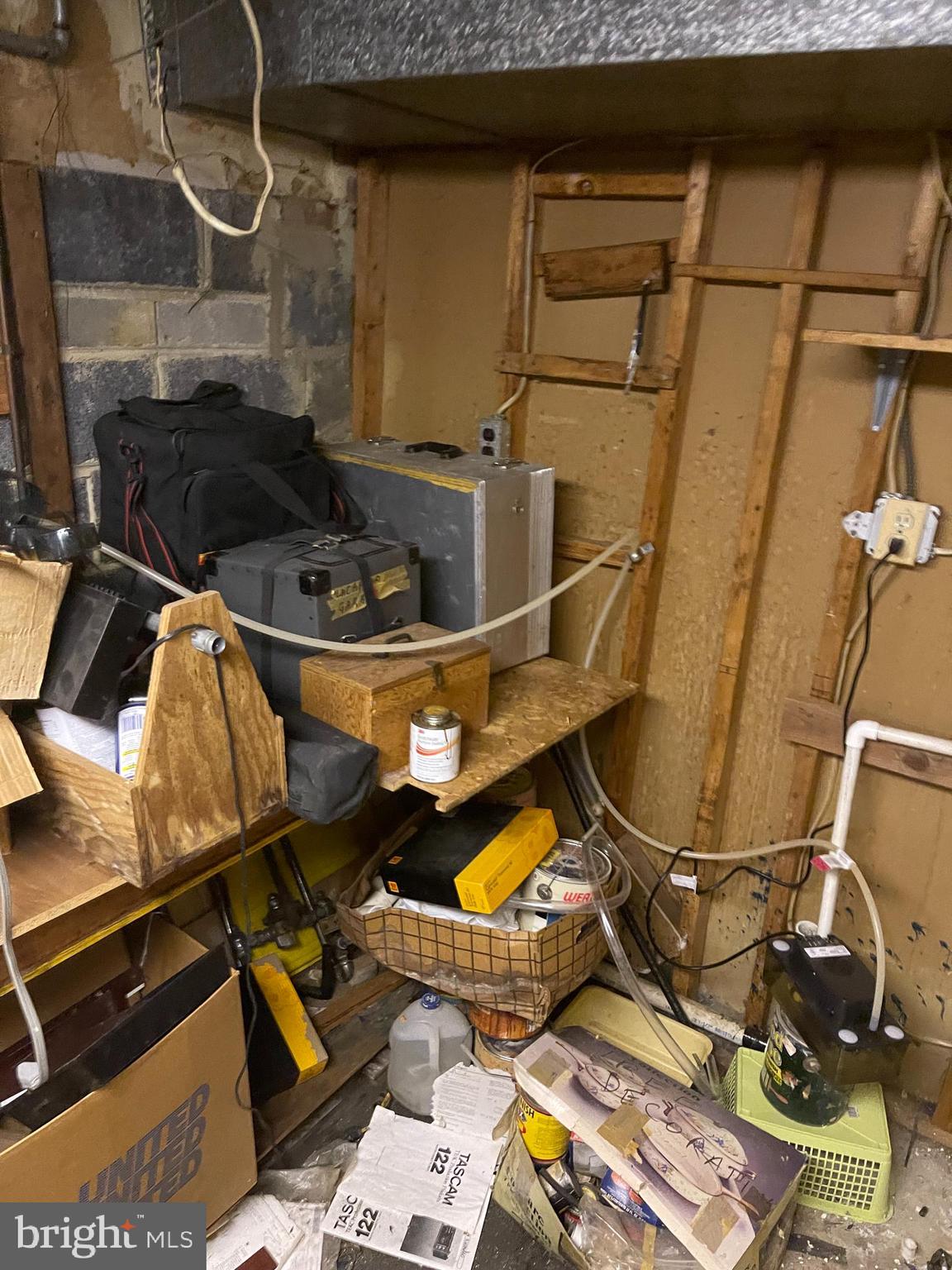 FOREST KNOLLS - Residential