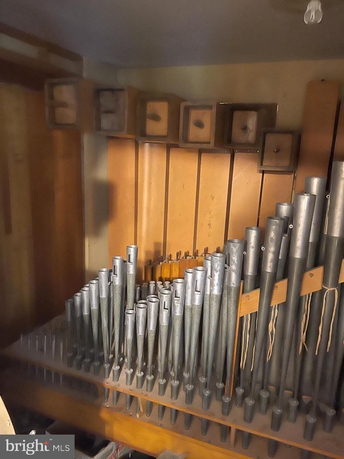 FOREST KNOLLS - Residential