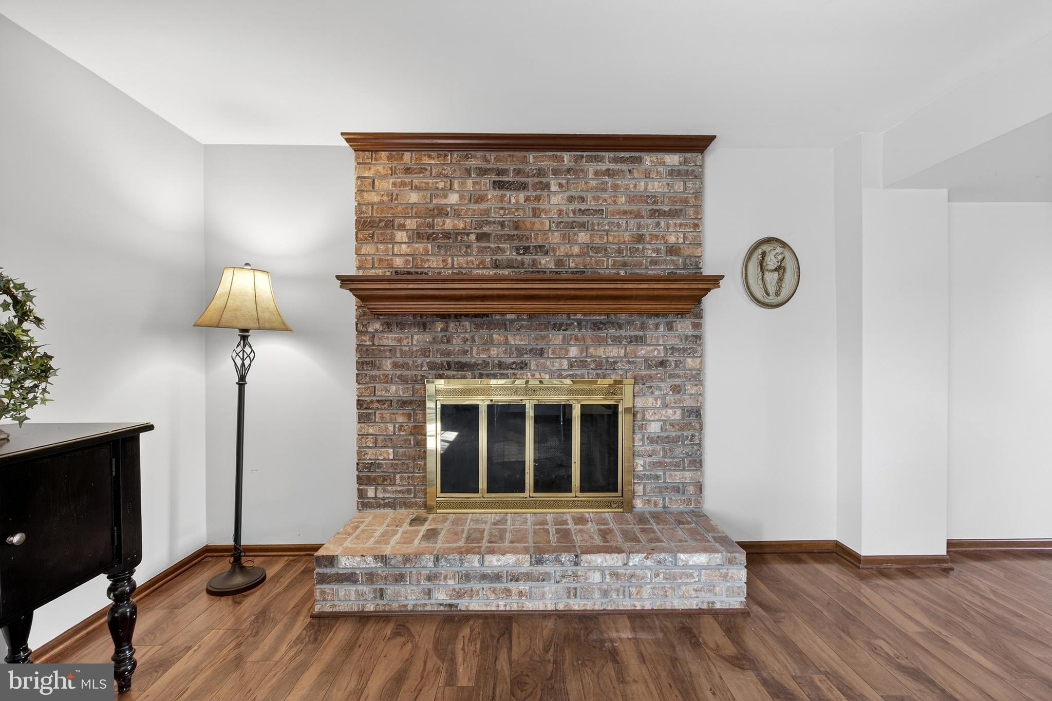 HICKORY WOODS - Residential