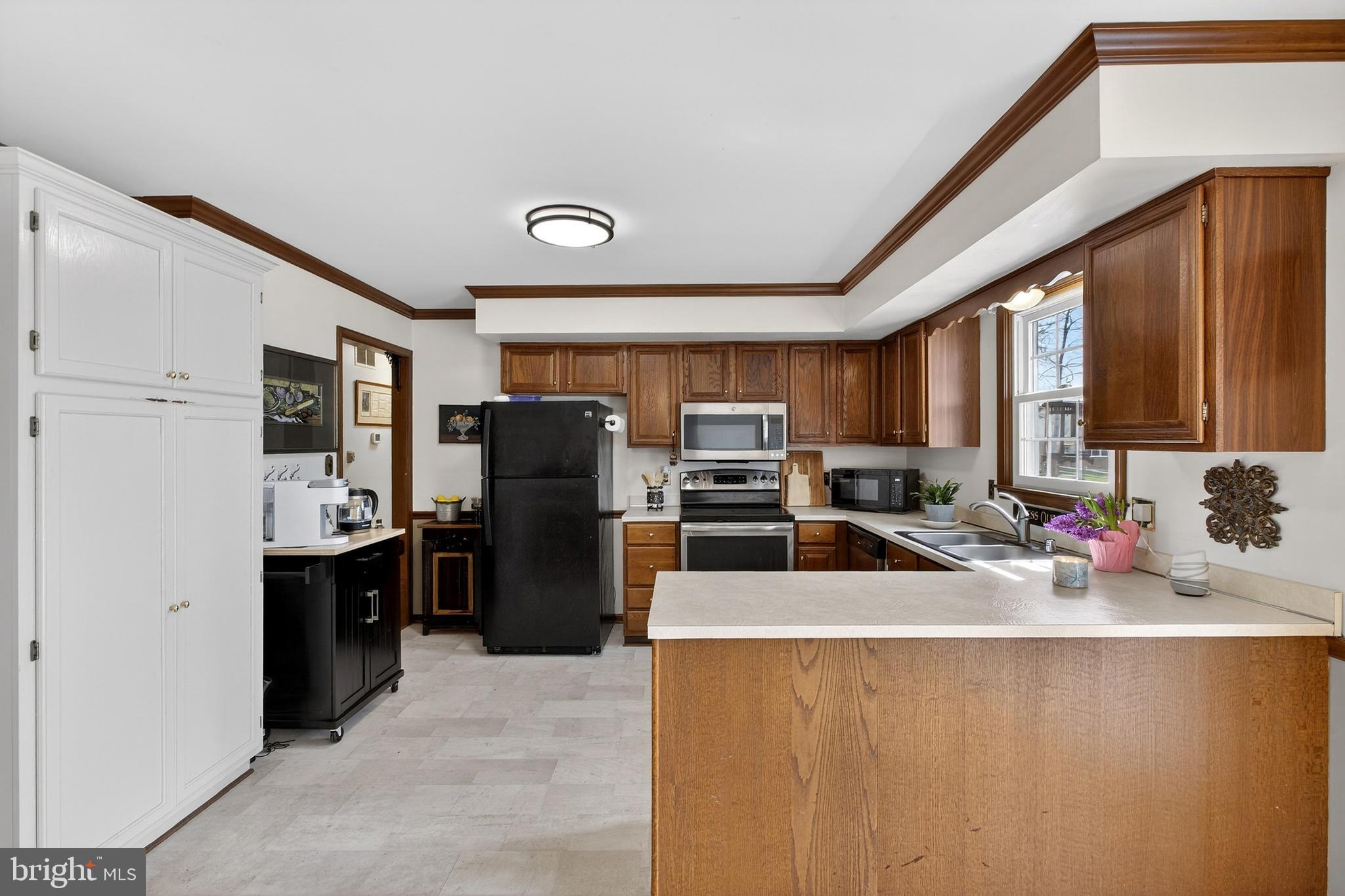 HICKORY WOODS - Residential