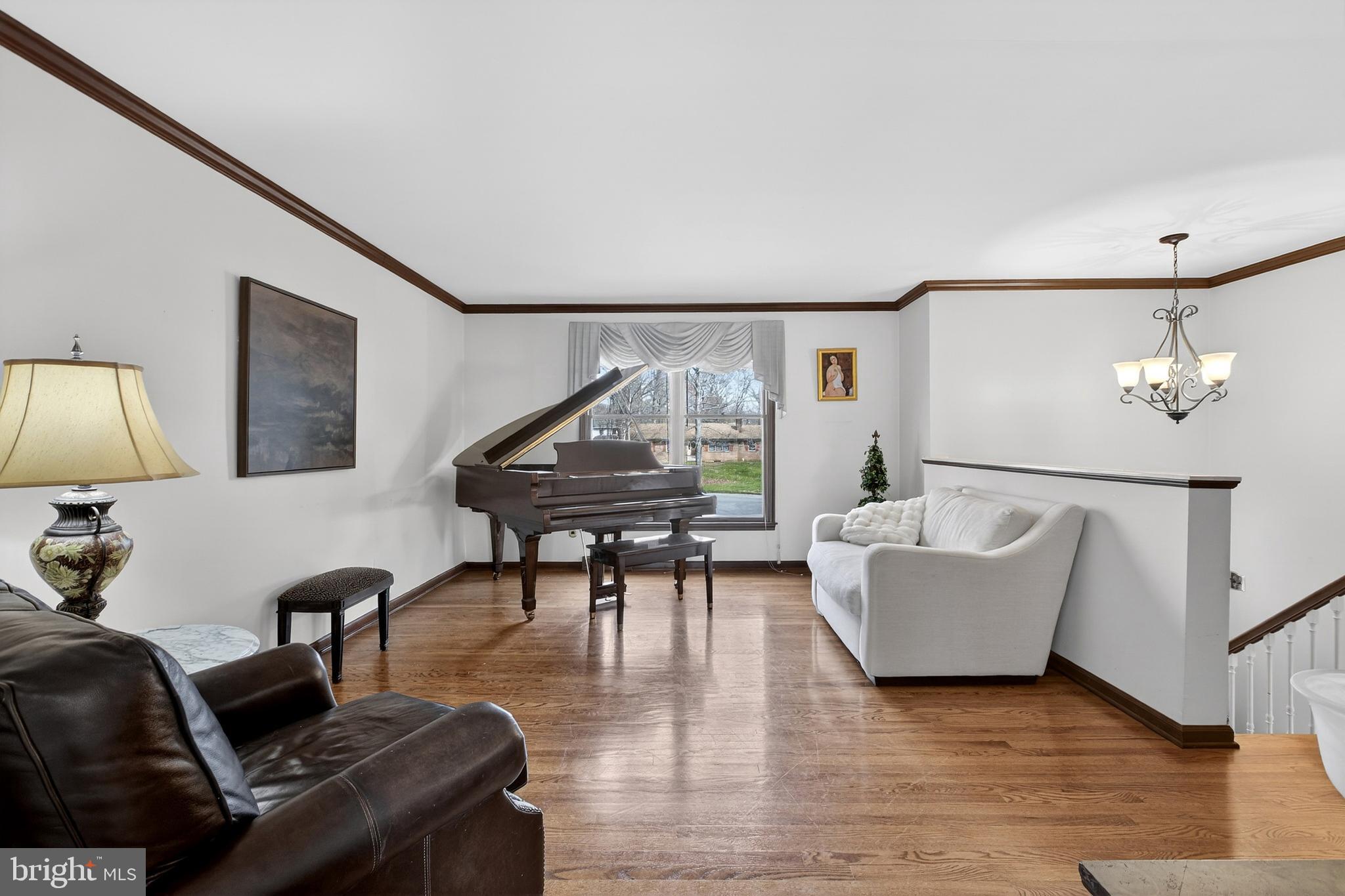 HICKORY WOODS - Residential