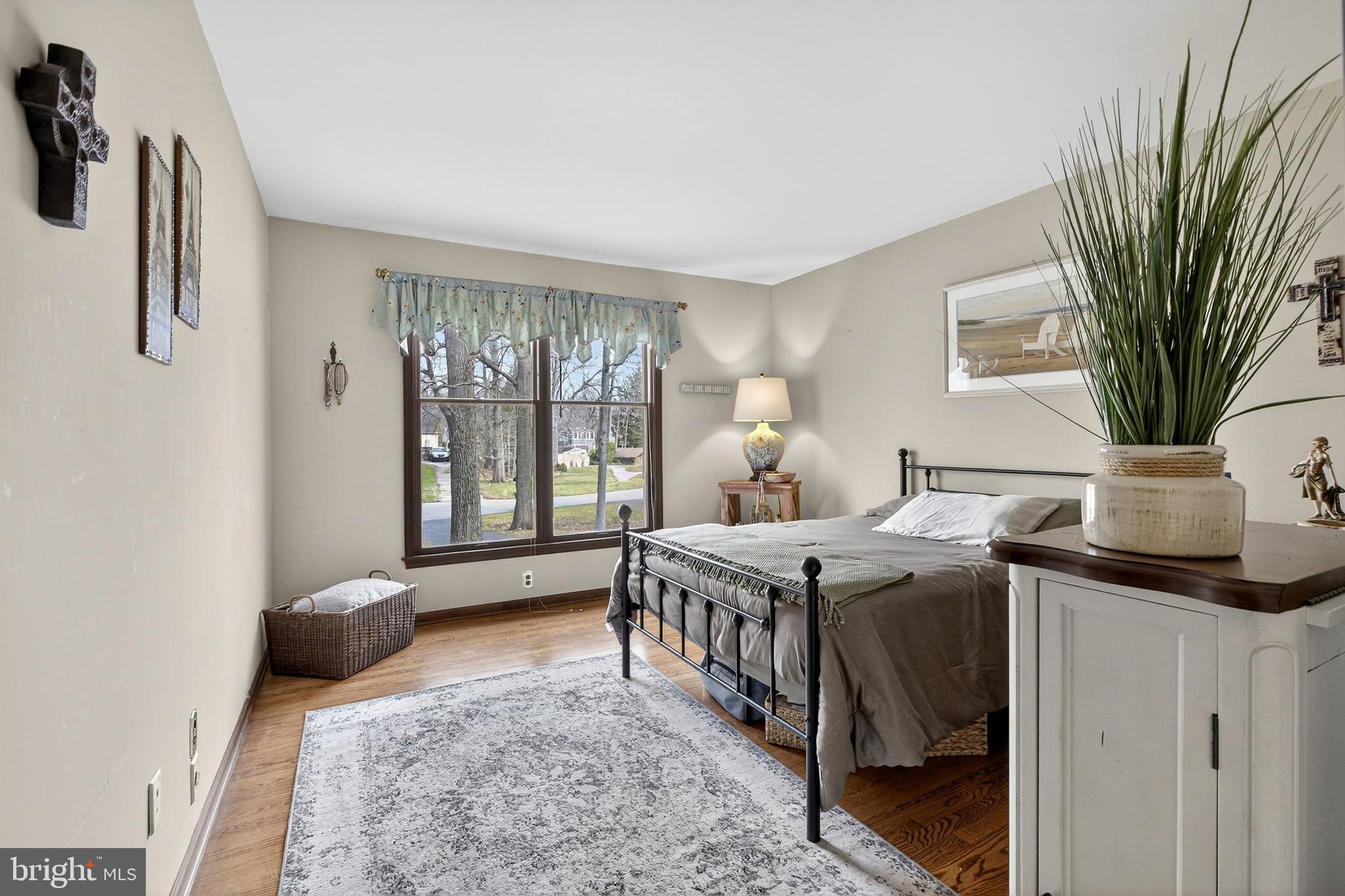 HICKORY WOODS - Residential