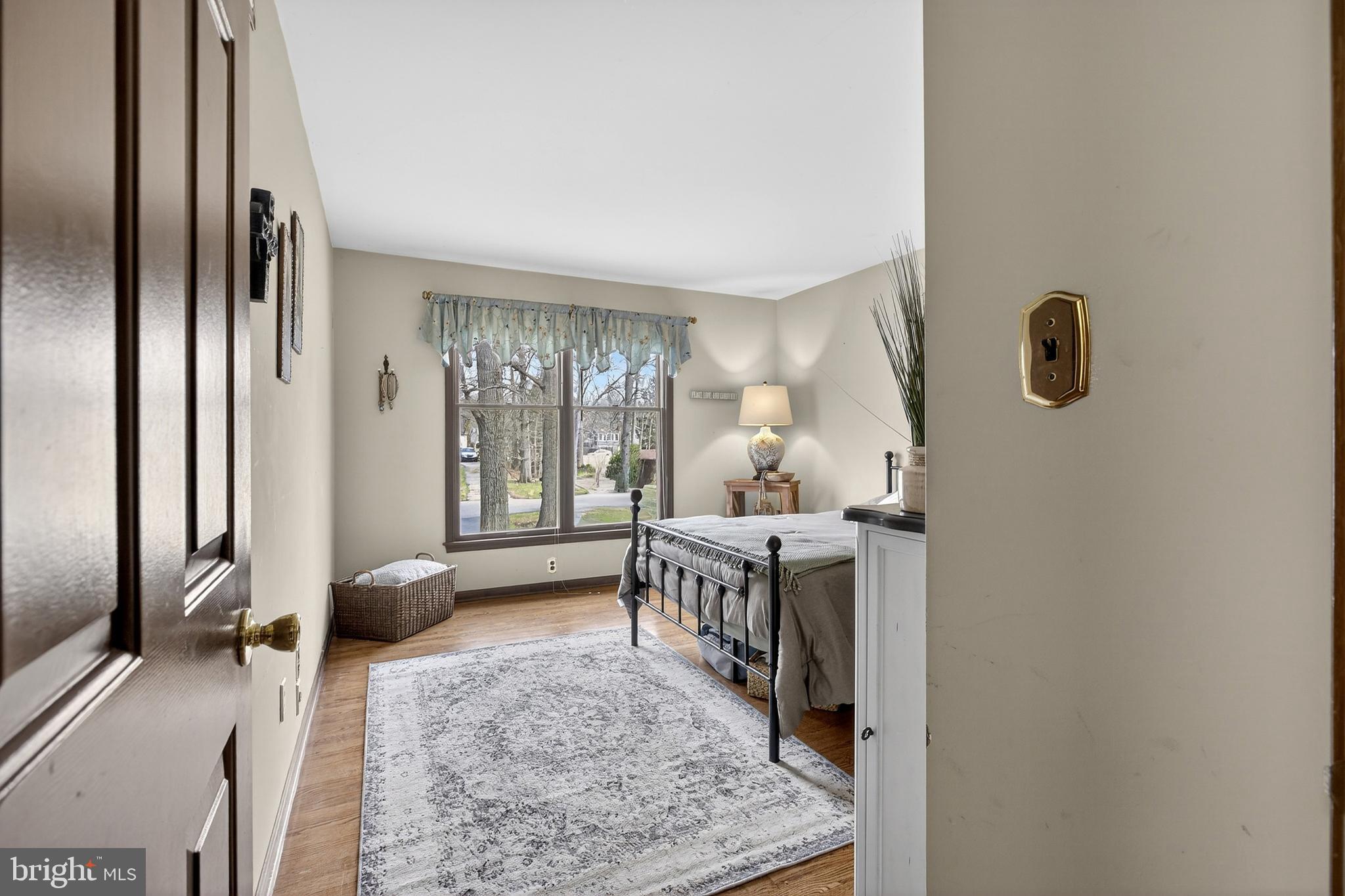 HICKORY WOODS - Residential