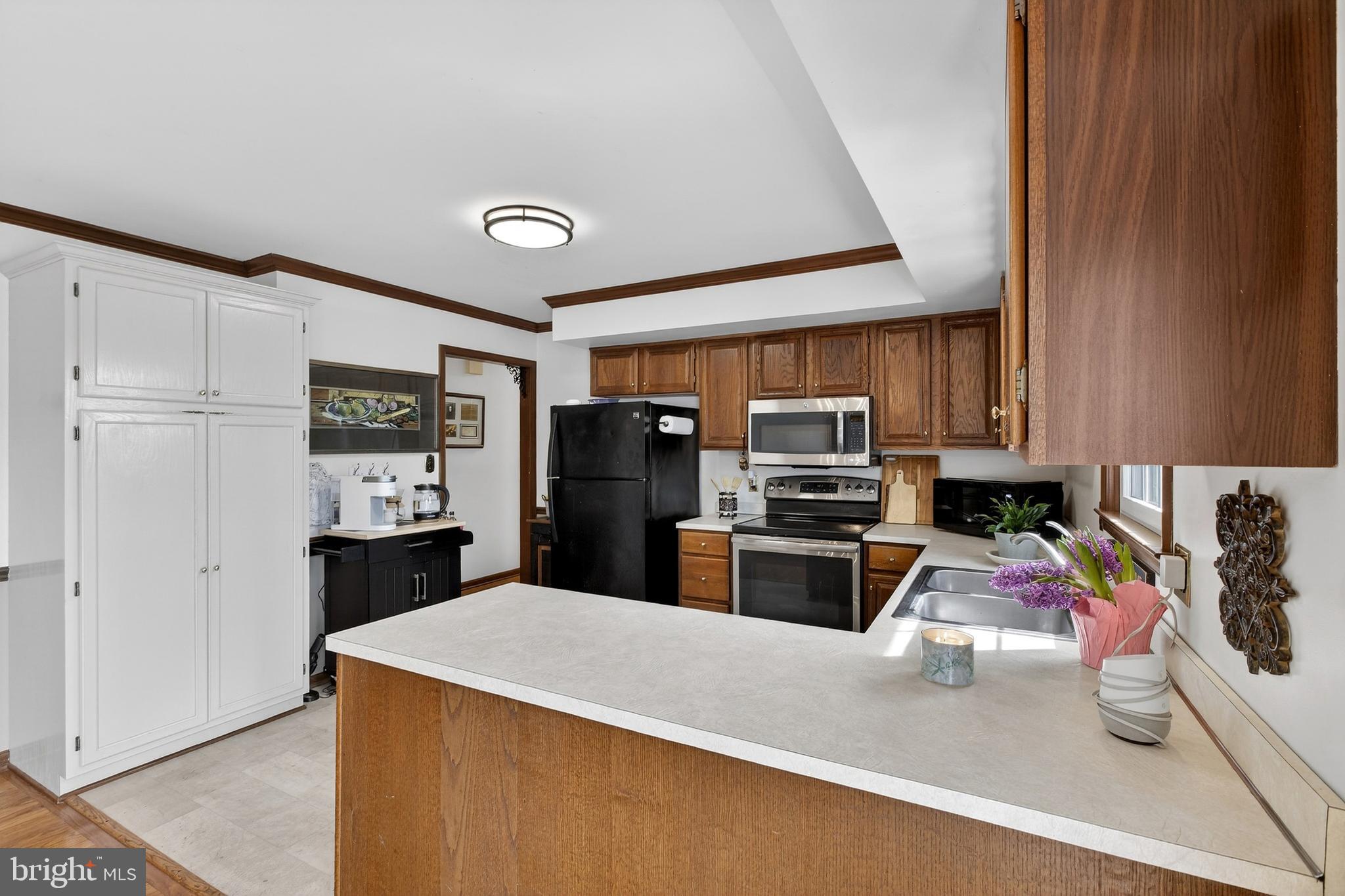 HICKORY WOODS - Residential