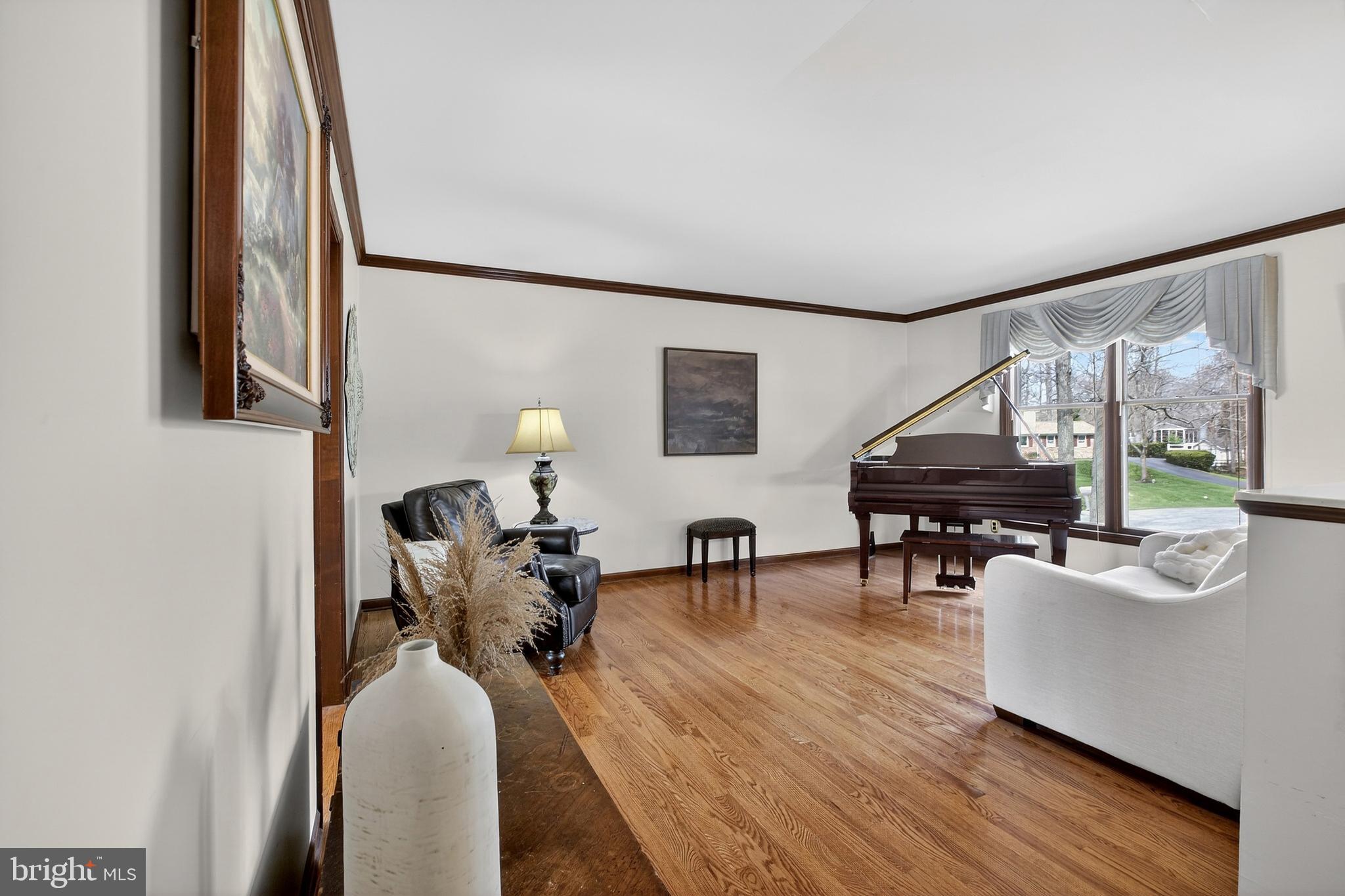 HICKORY WOODS - Residential