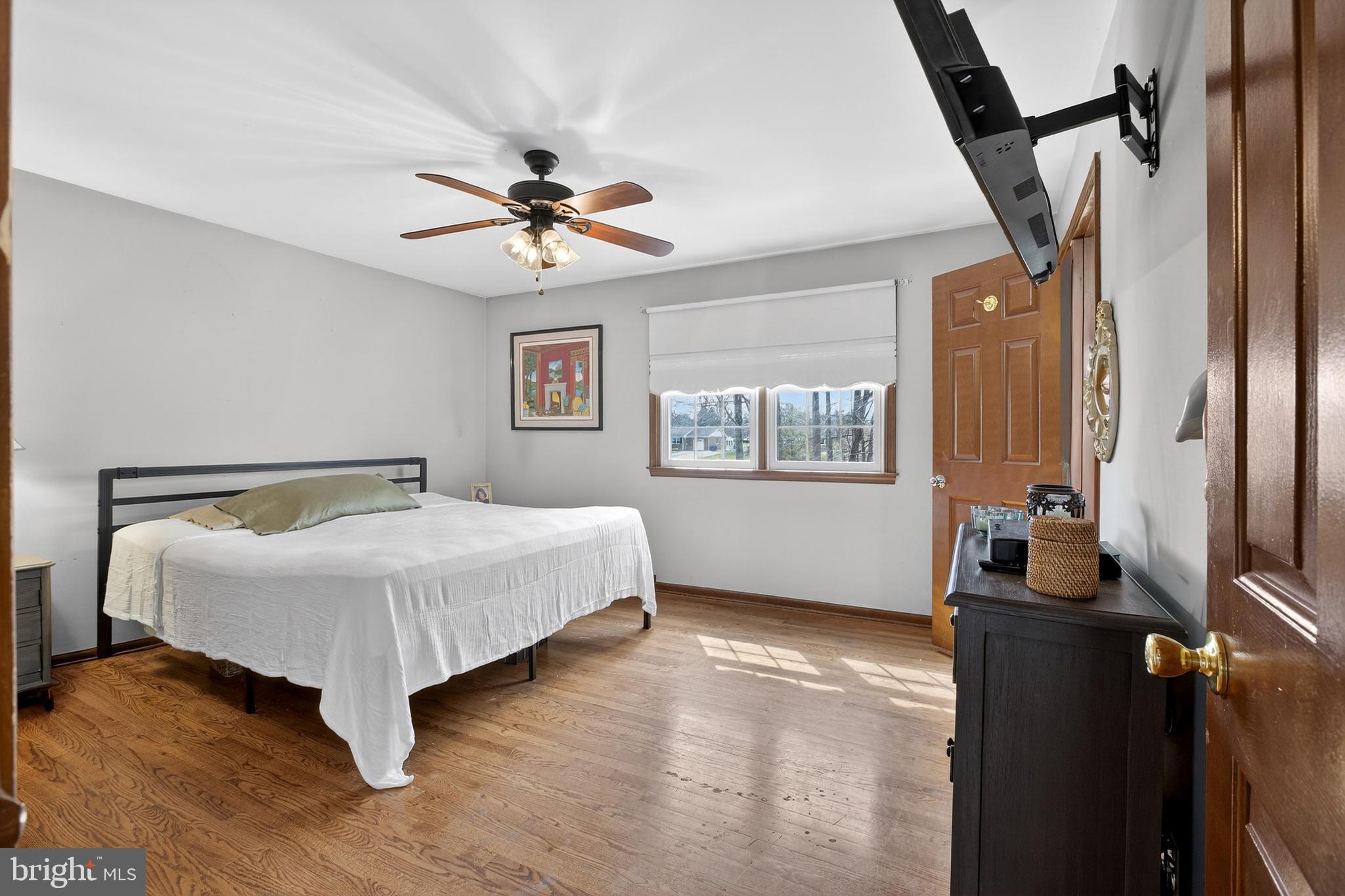 HICKORY WOODS - Residential