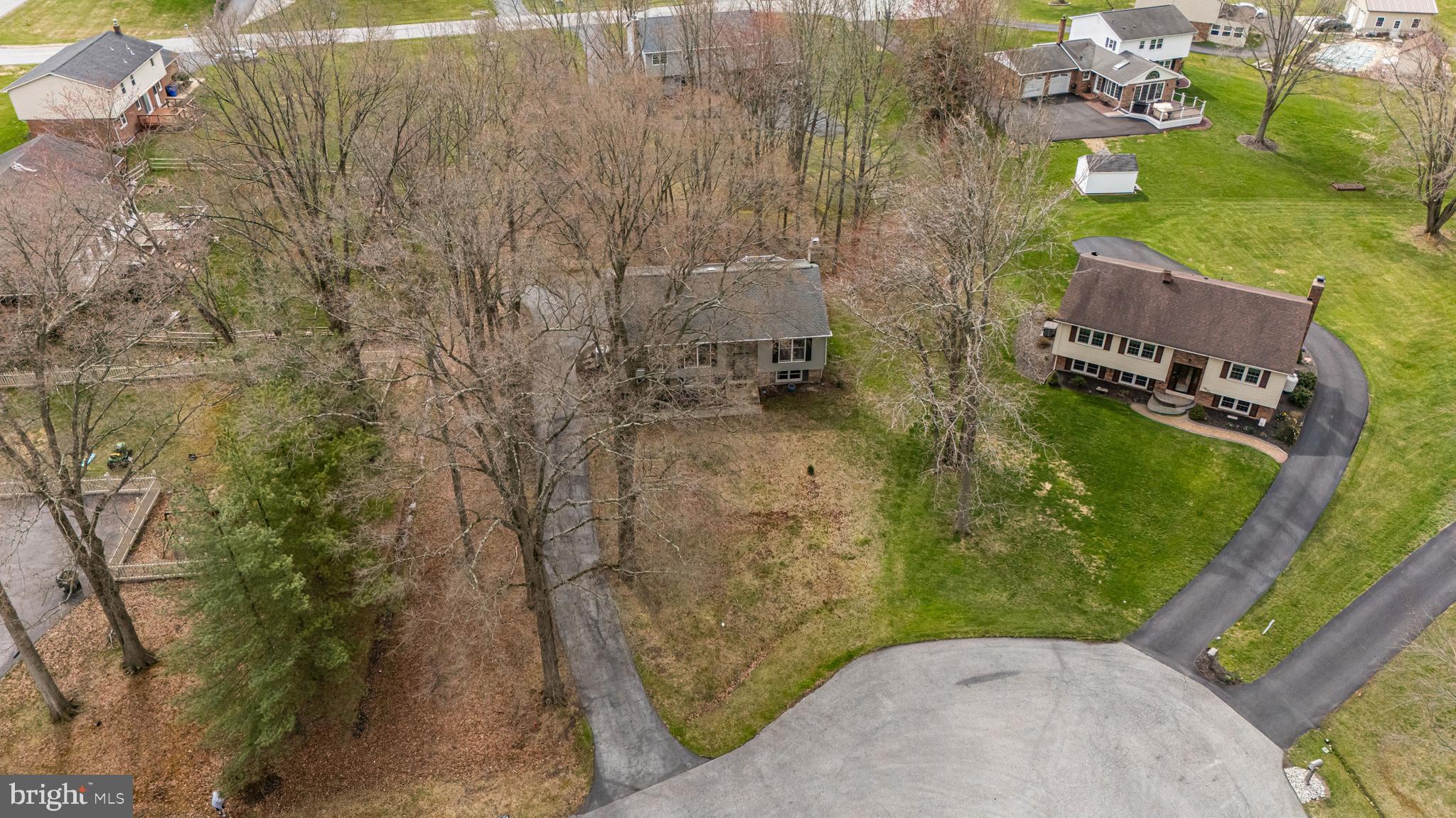 HICKORY WOODS - Residential