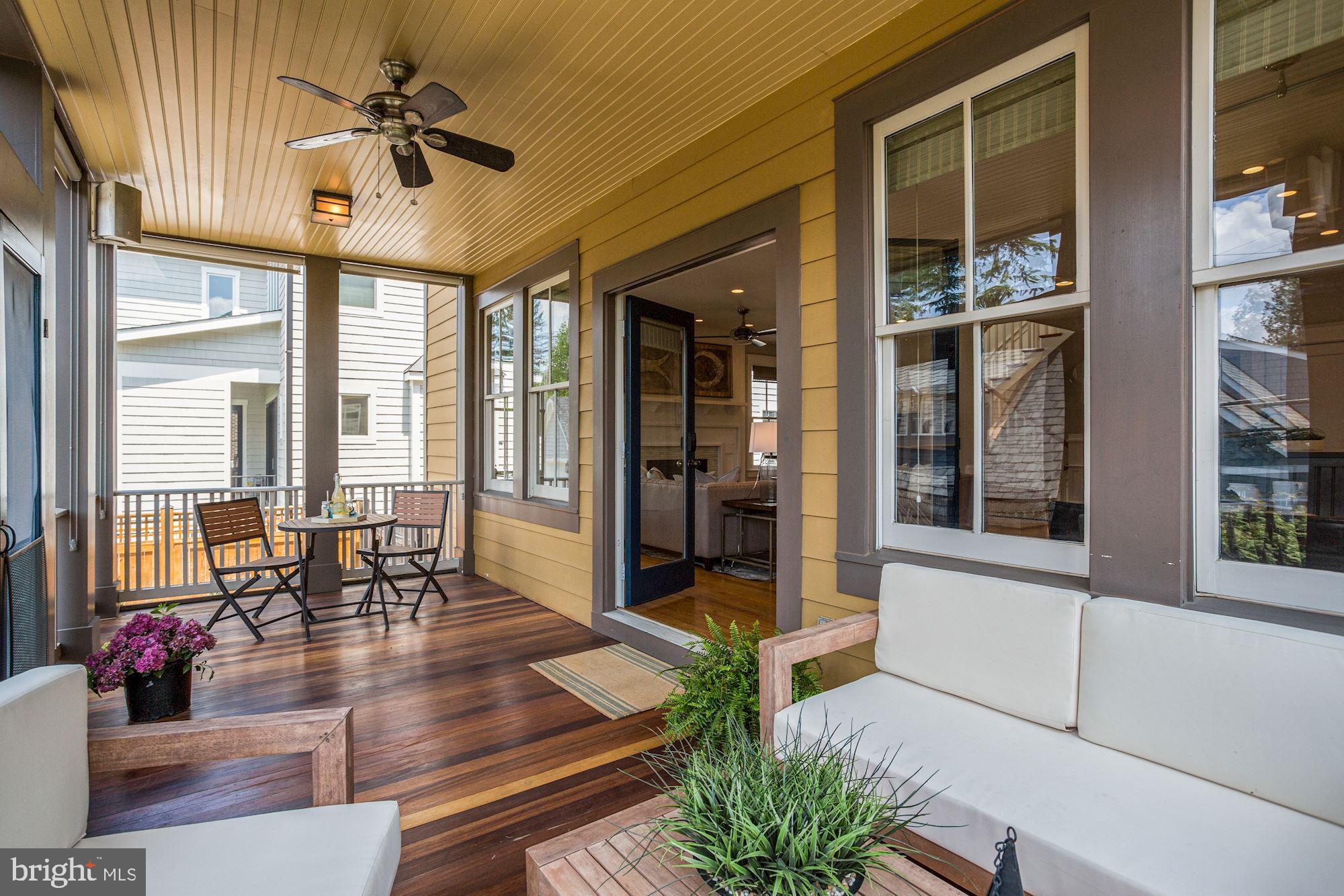 LYON VILLAGE - Residential