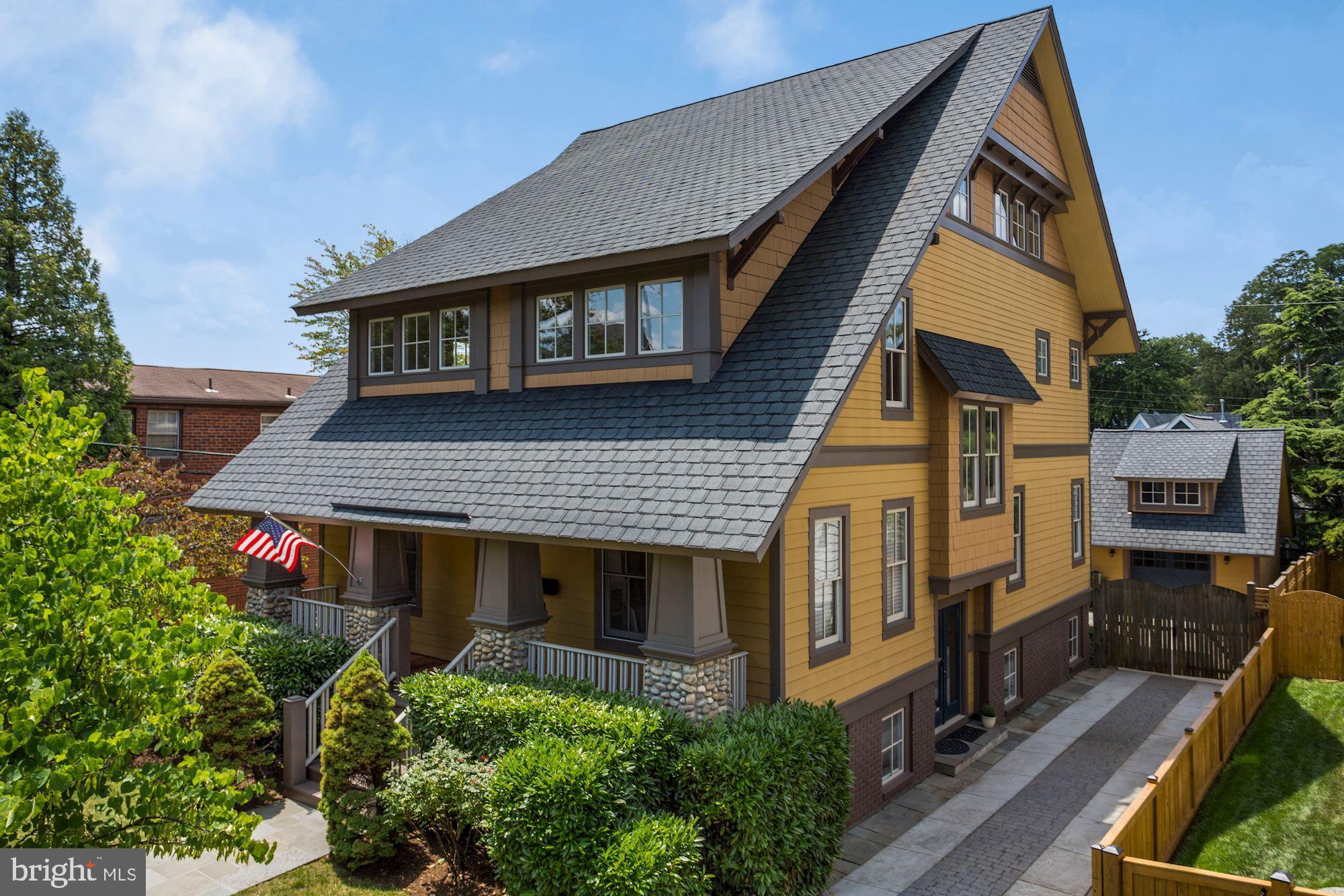 LYON VILLAGE - Residential