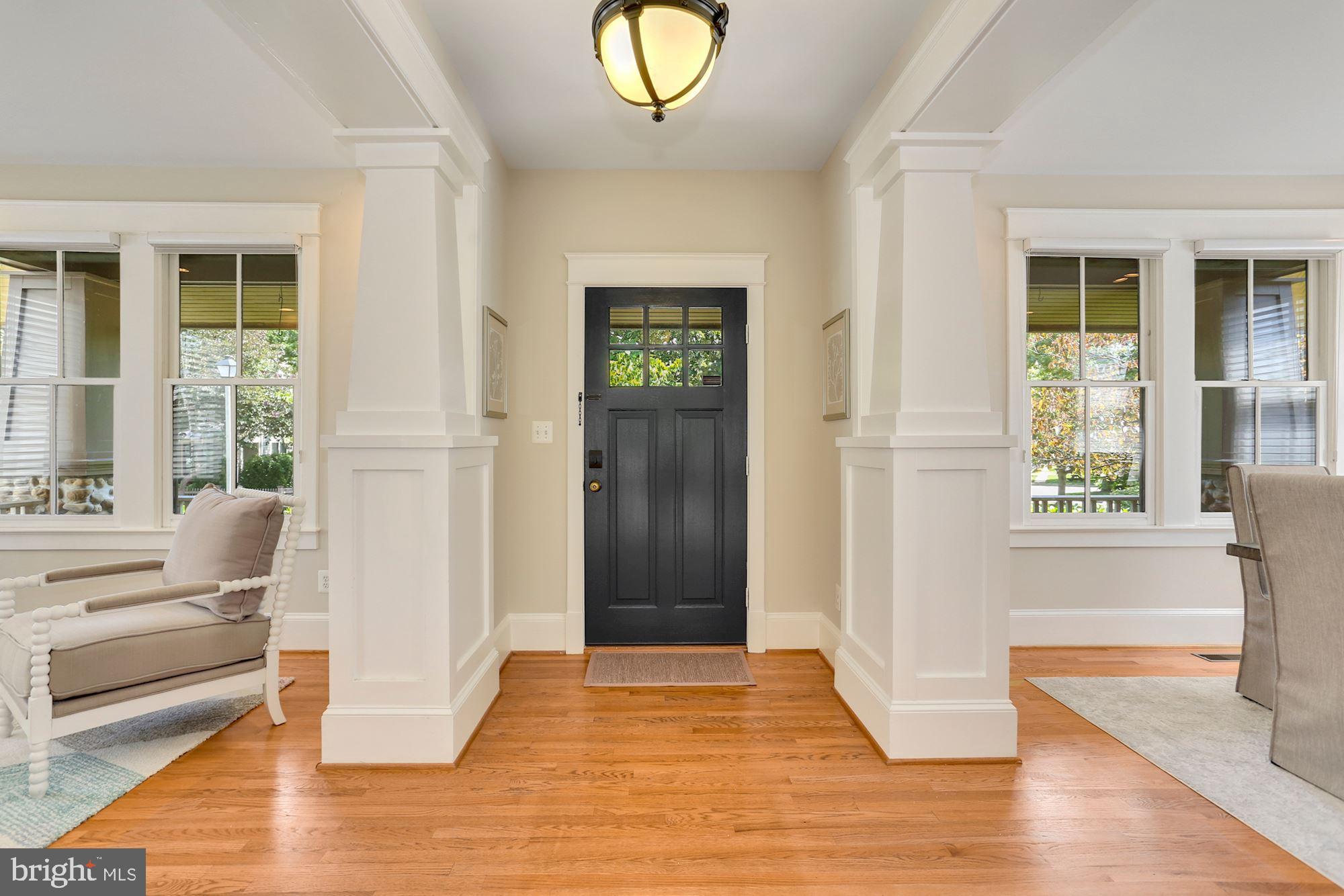 LYON VILLAGE - Residential