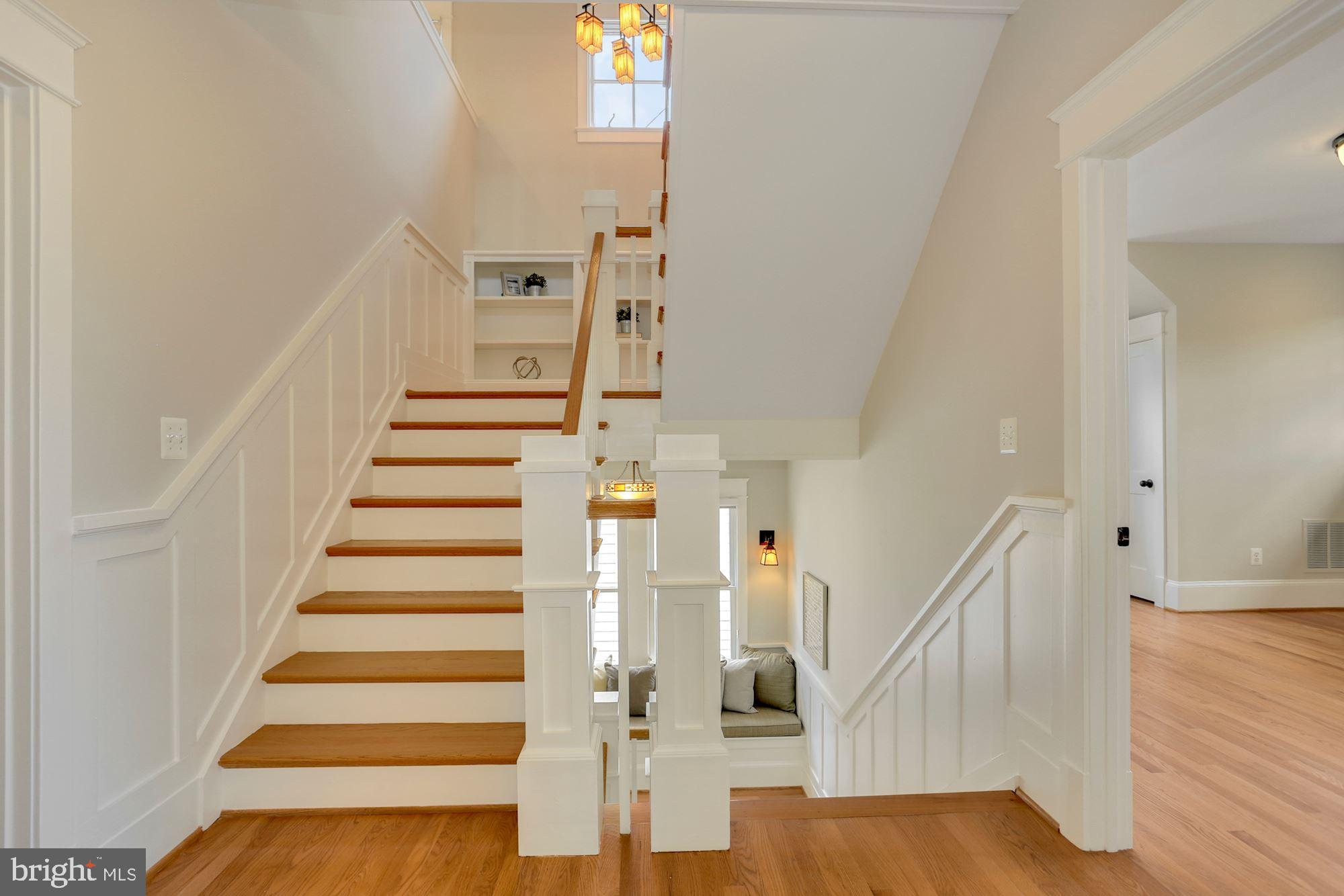 LYON VILLAGE - Residential